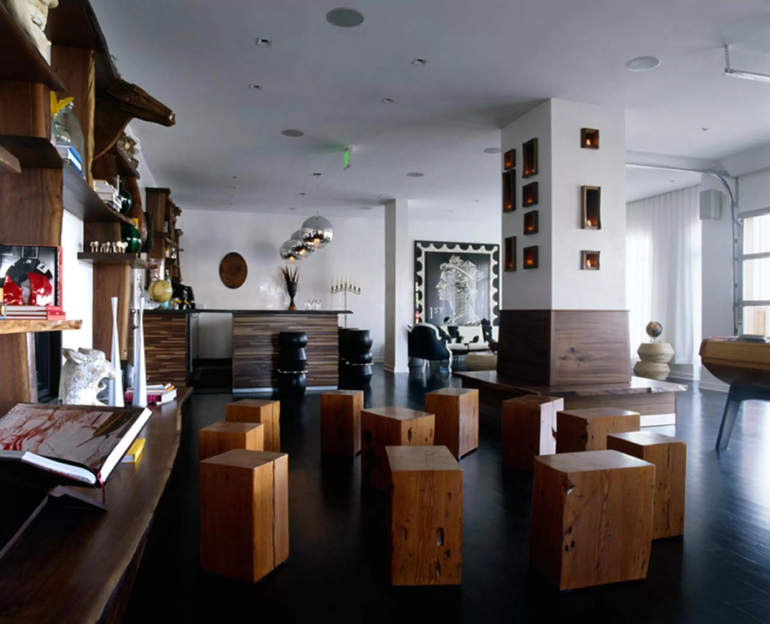 Lounge or bar in Bungalow Hotel