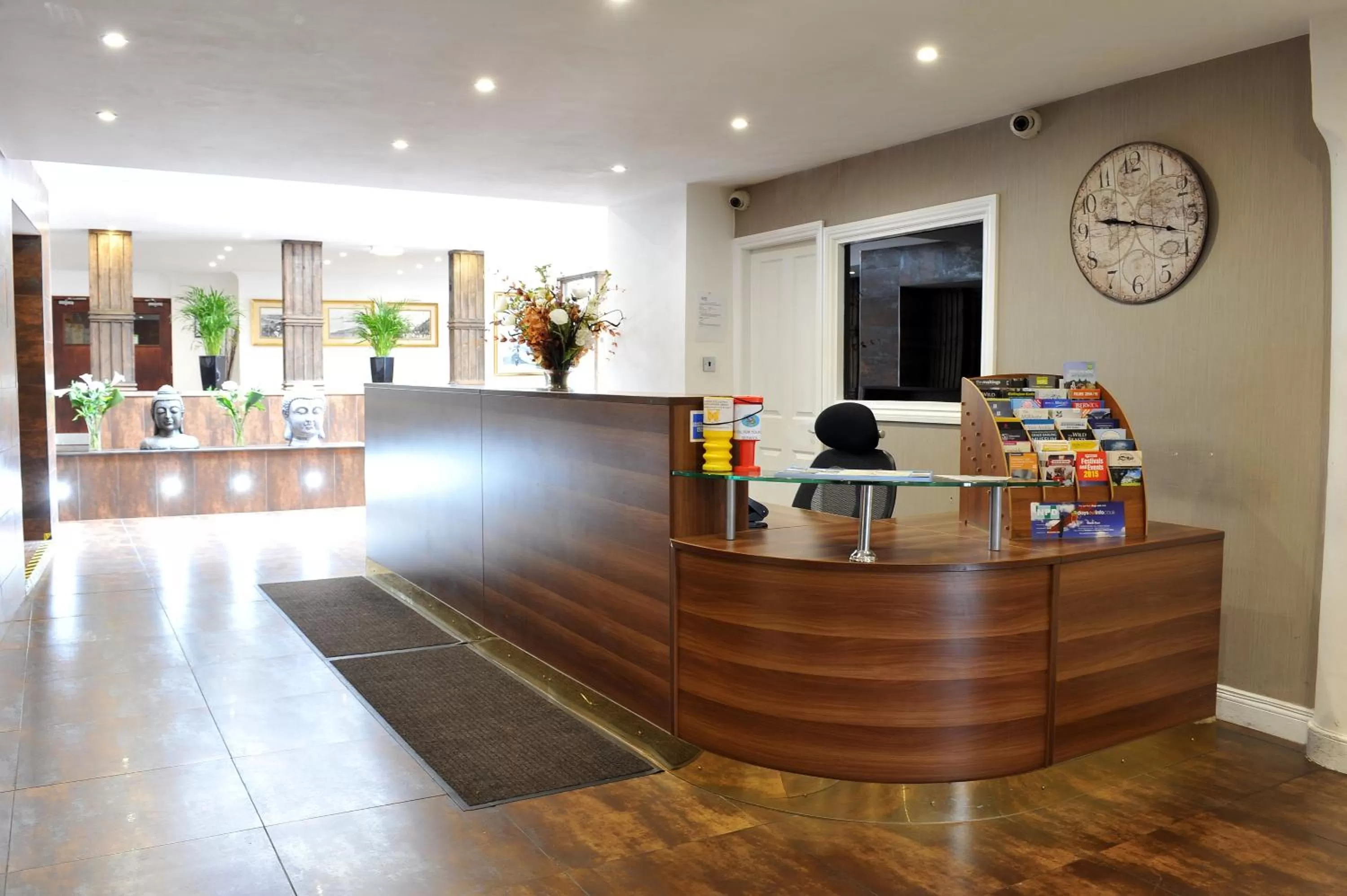 Lobby or reception in The Kings Arms Hotel