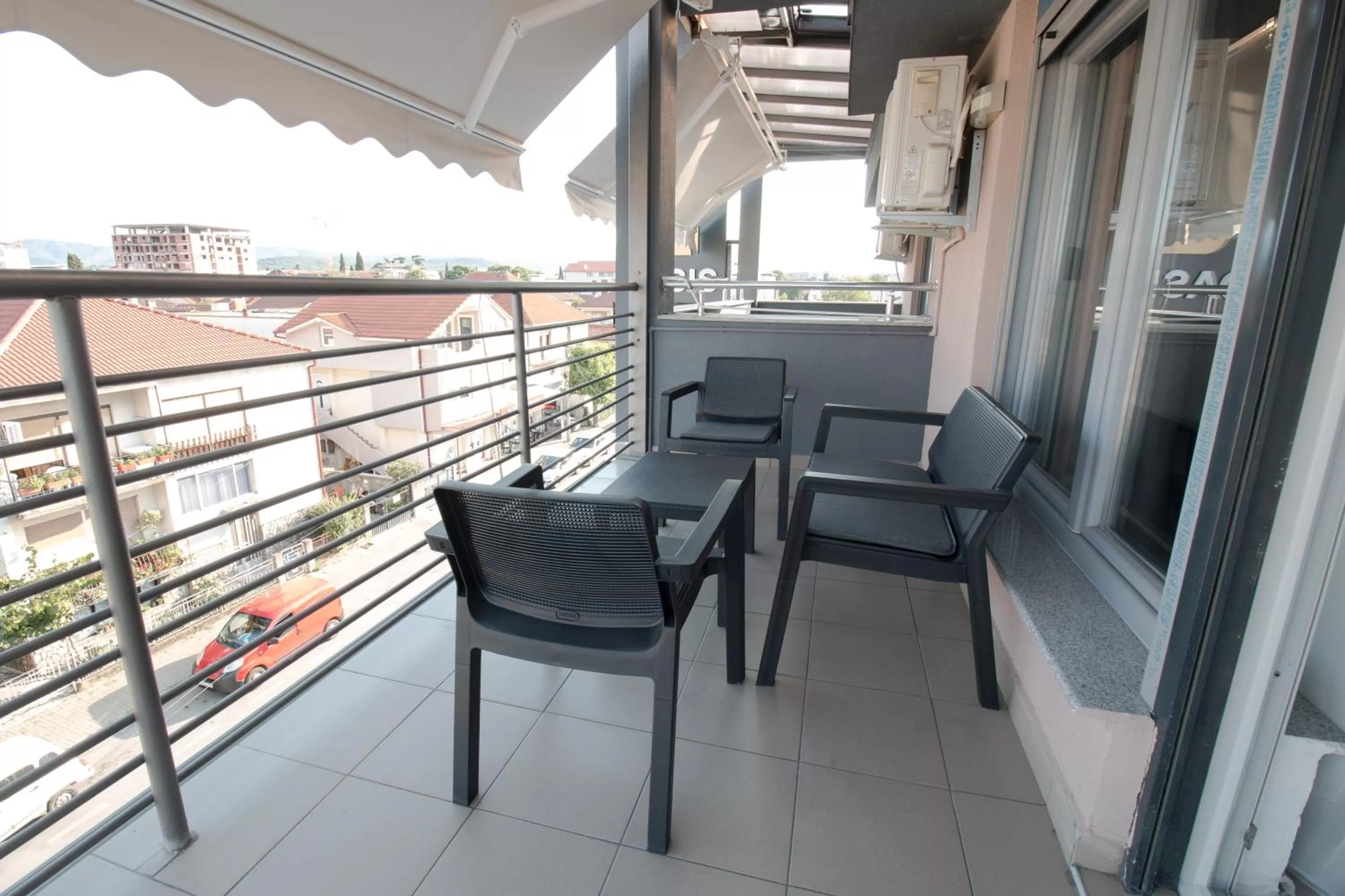 Balcony/Terrace in OASIS Apartments