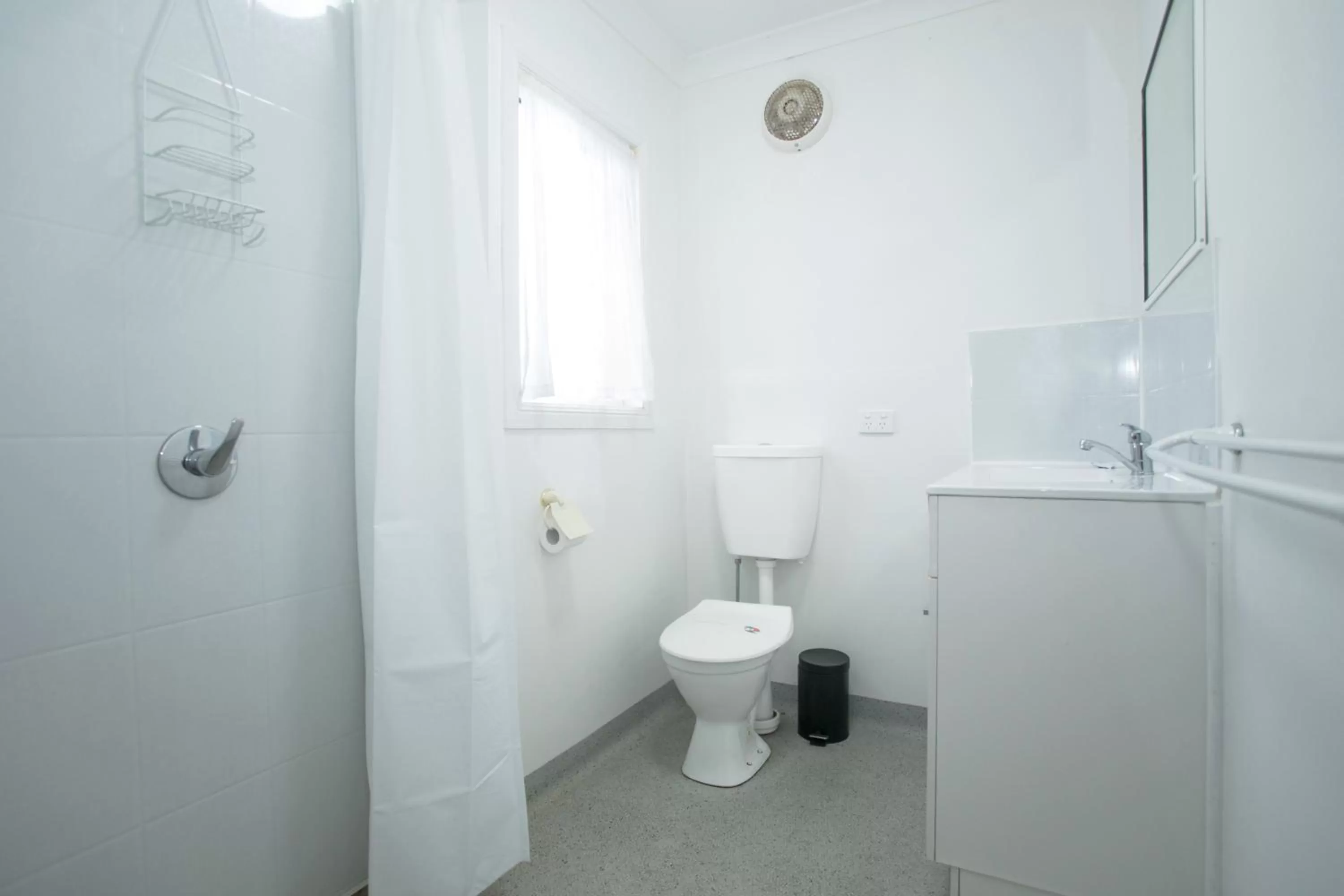 Bathroom in Bundaberg Park Village