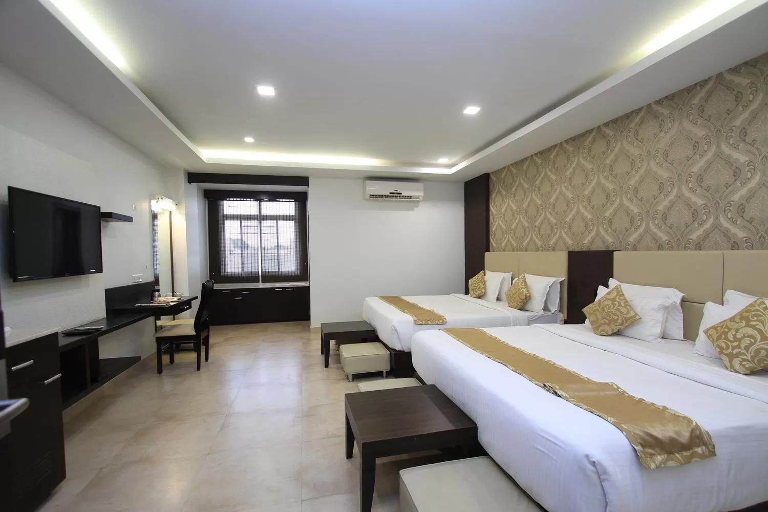 Photo of the whole room, Bed in Ambaari hotel