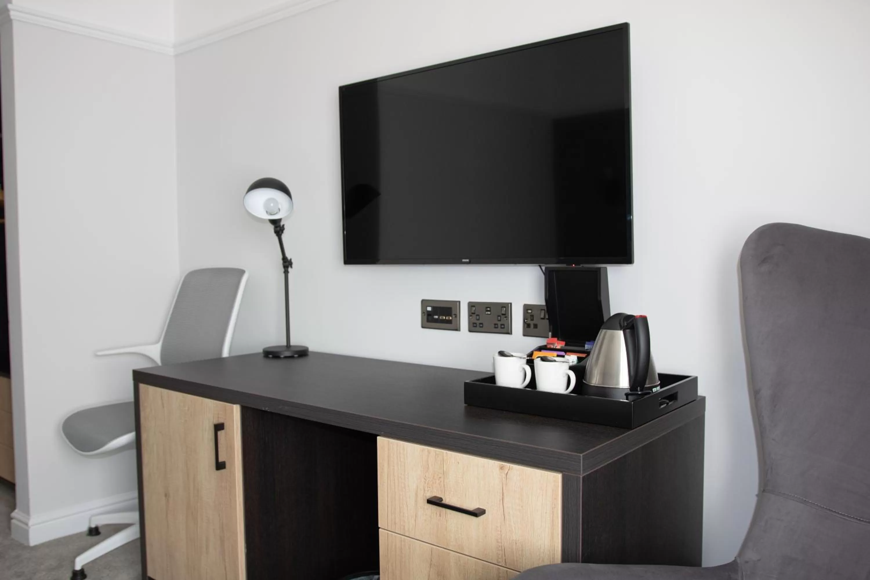 TV and multimedia in Lion Hotel