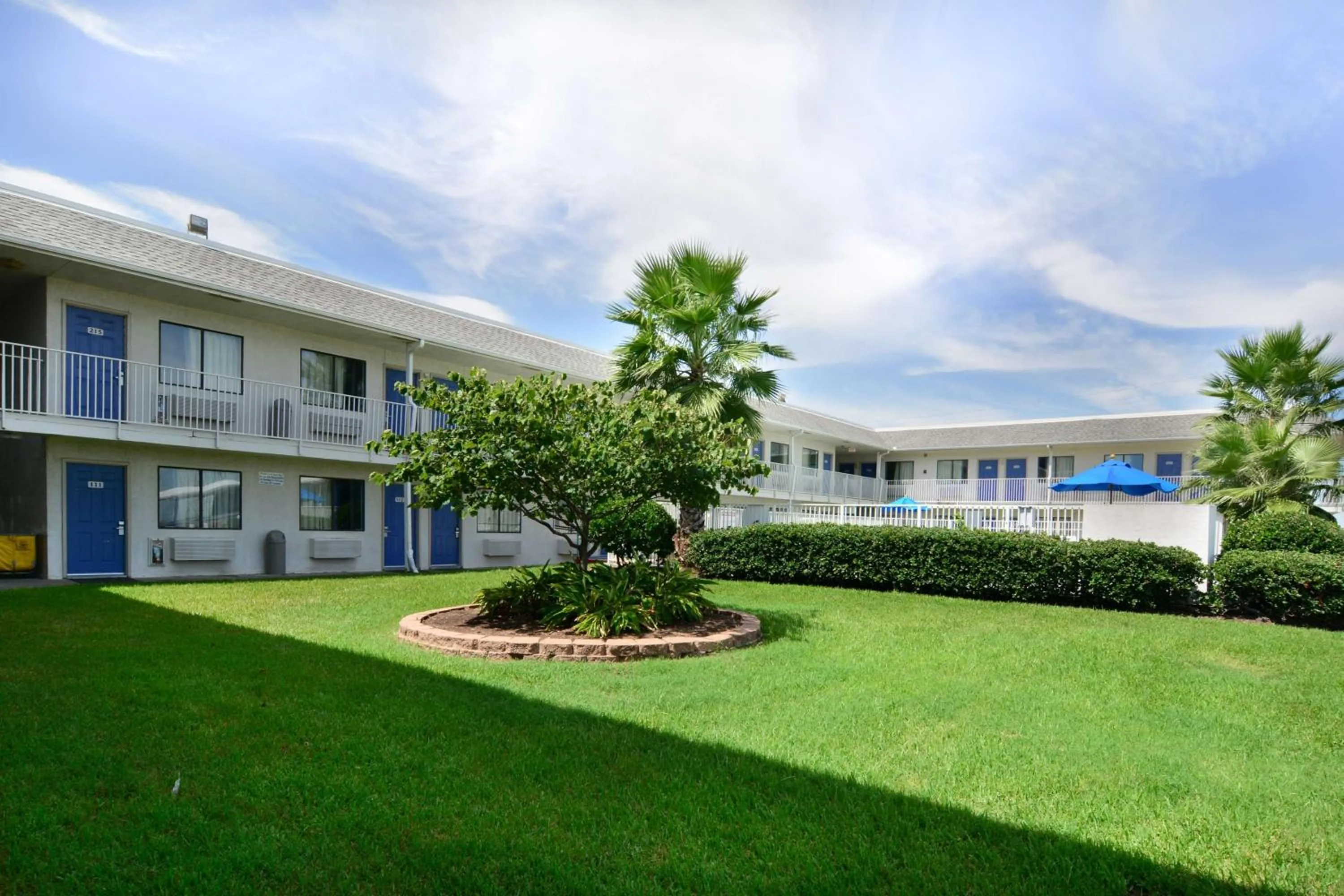 Property building in Motel 6-Galveston, TX