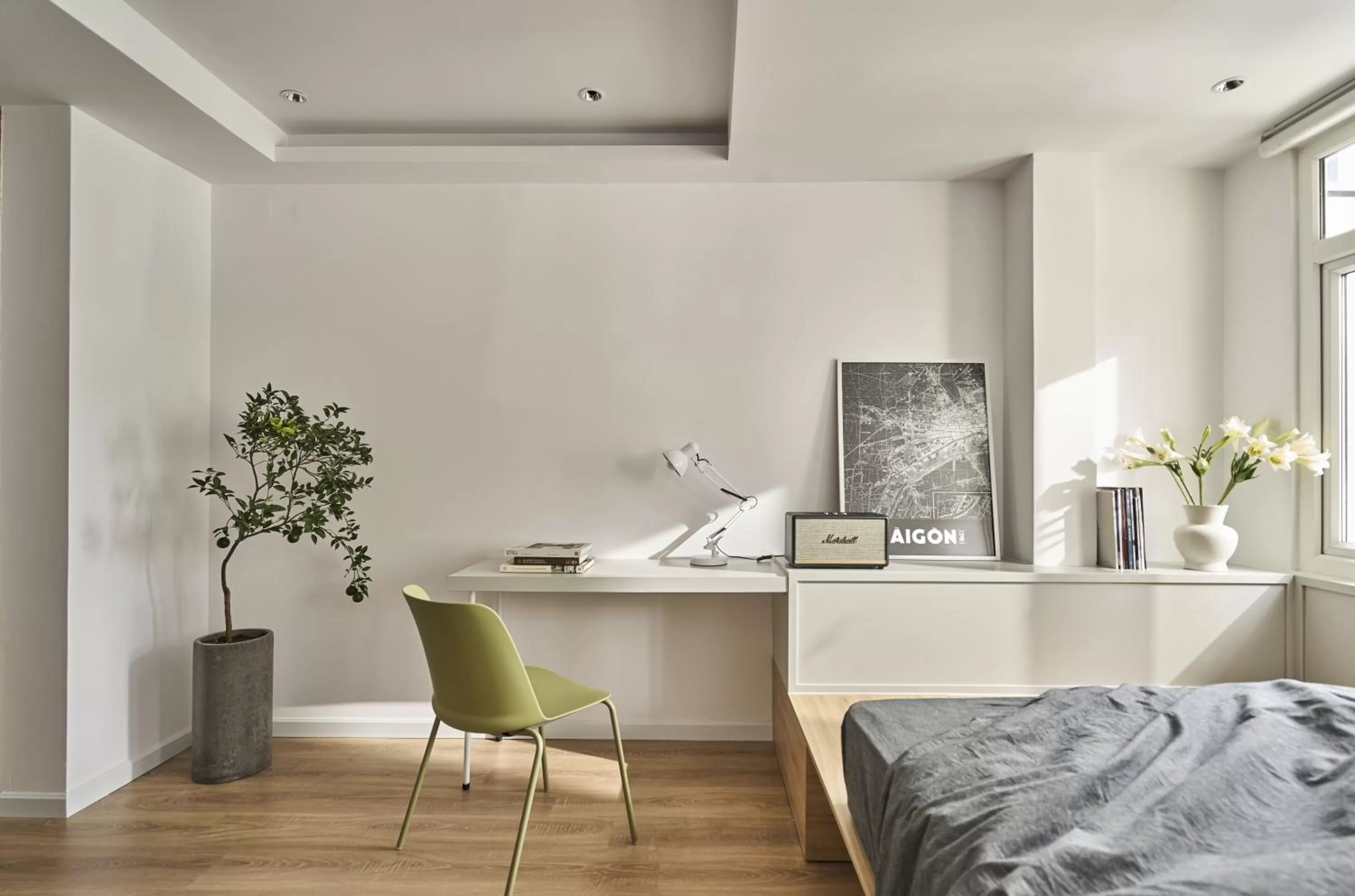 Photo of the whole room in Express by M Village Đông Du