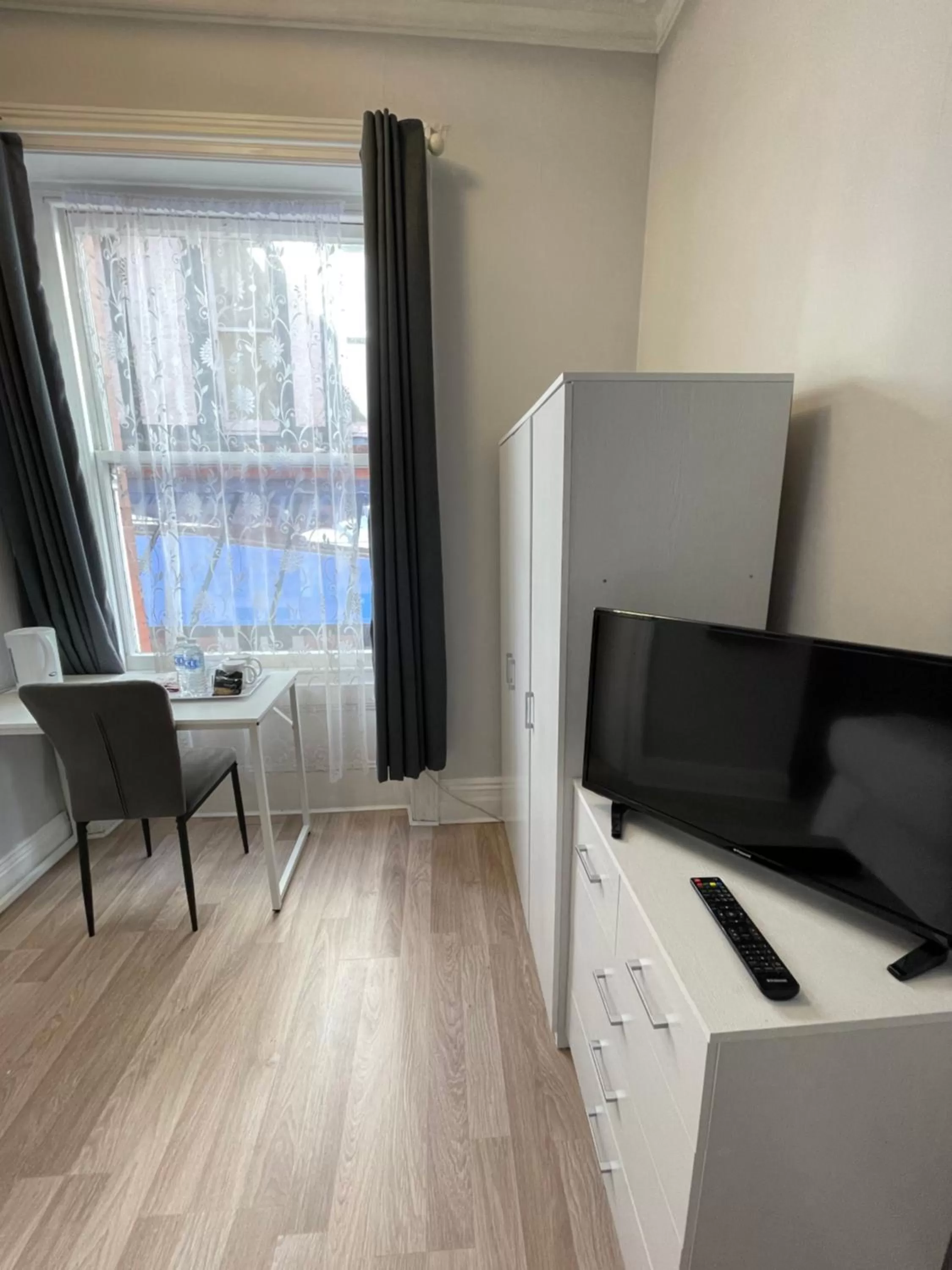 TV and multimedia, TV/Entertainment Center in The Silver How