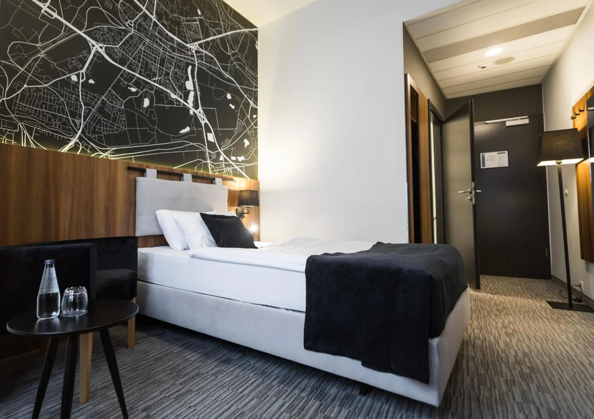 Bed in Best Western Hotel Mariacki Katowice