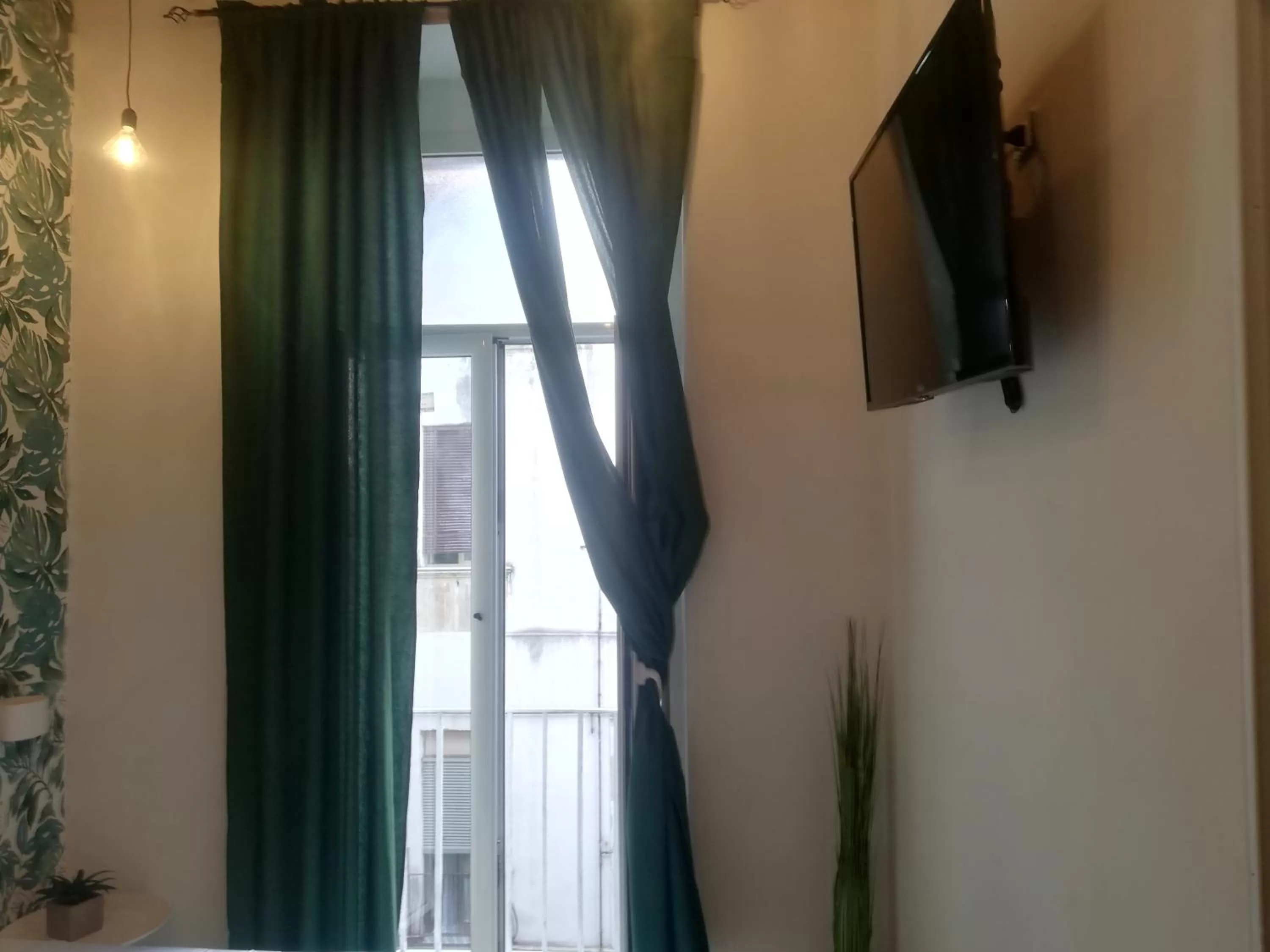 TV/Entertainment Center in BnB Simy3