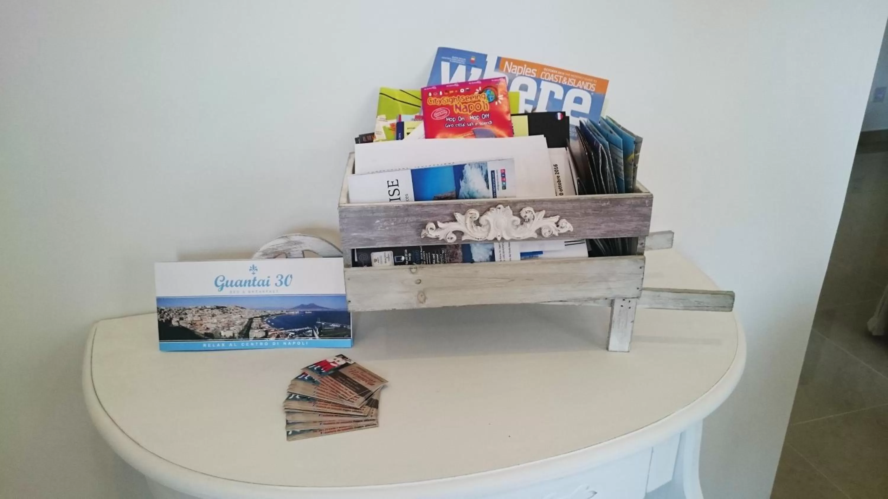 Communal lounge/ TV room in Guantai 30