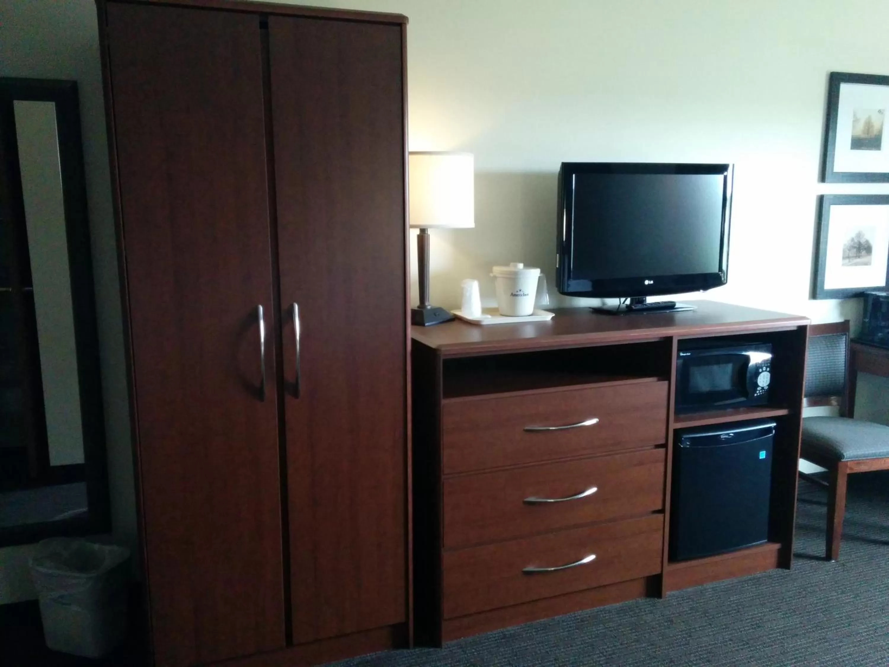 King Room - Non-Smoking in AmericInn by Wyndham Princeton MN