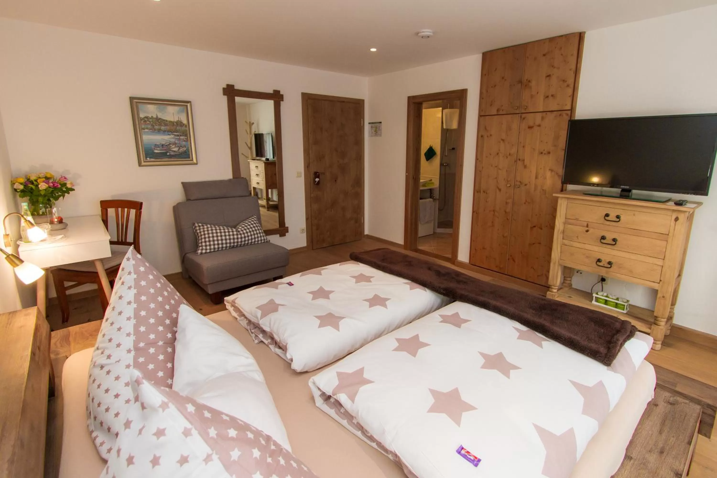 Photo of the whole room, Bed in Hotel Alpenblick