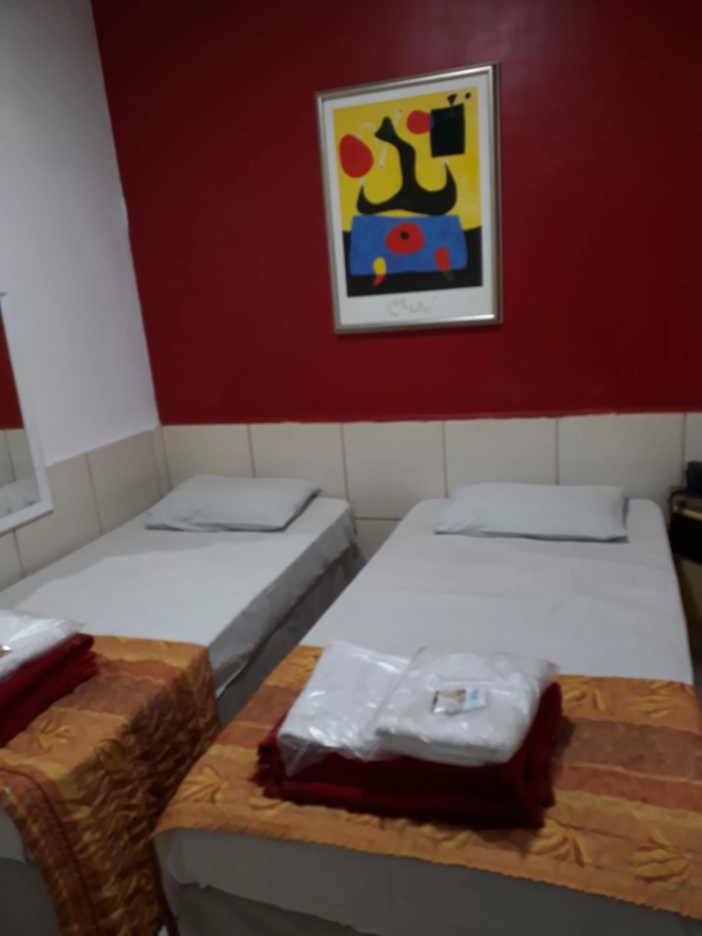 Bed in Hotel Smart Inn