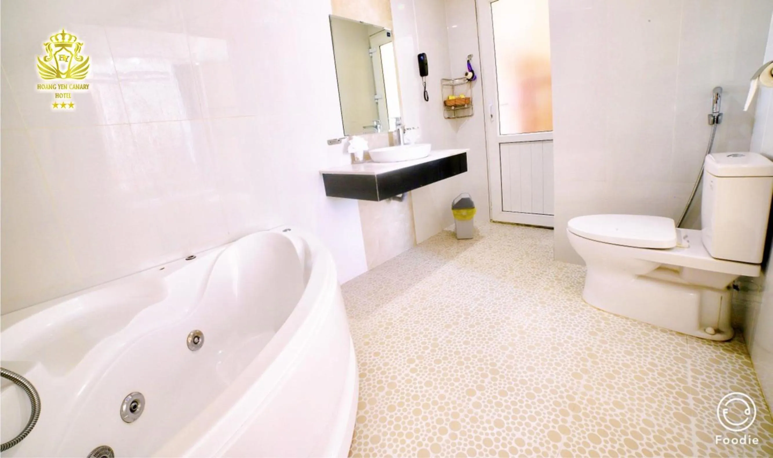 Hoang Yen Canary Hotel