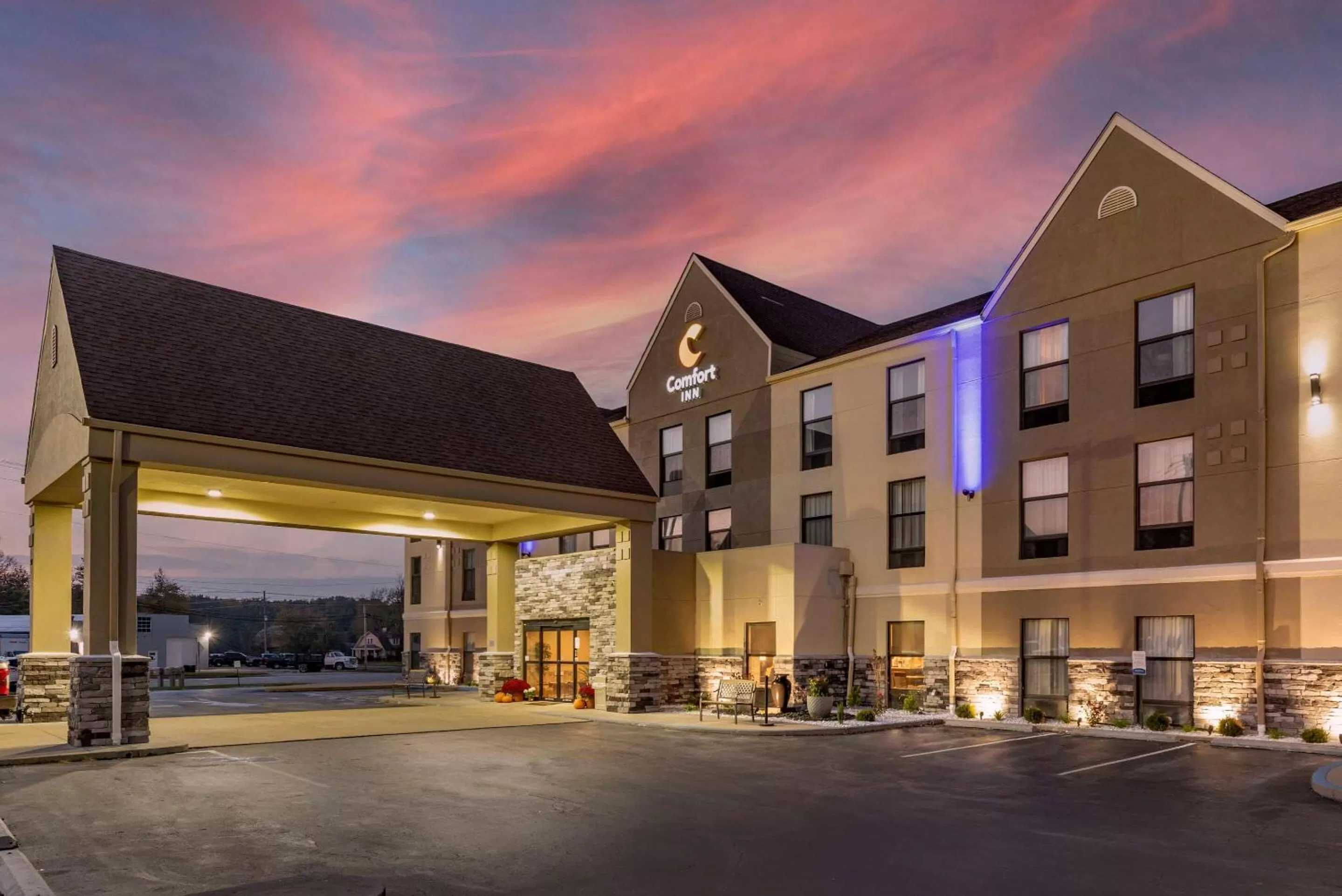 Property building in Comfort Inn Madison near Clifty Falls