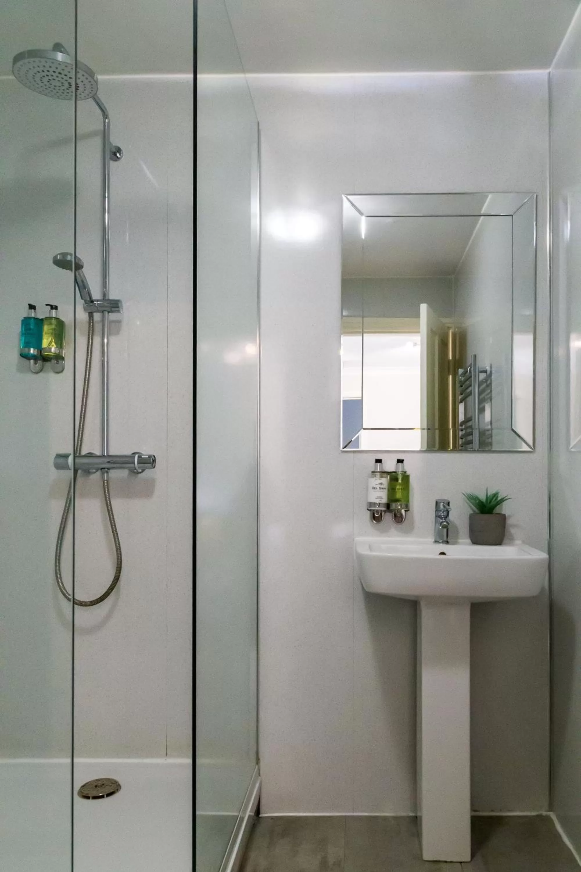 Shower in Goodramgate Apartments