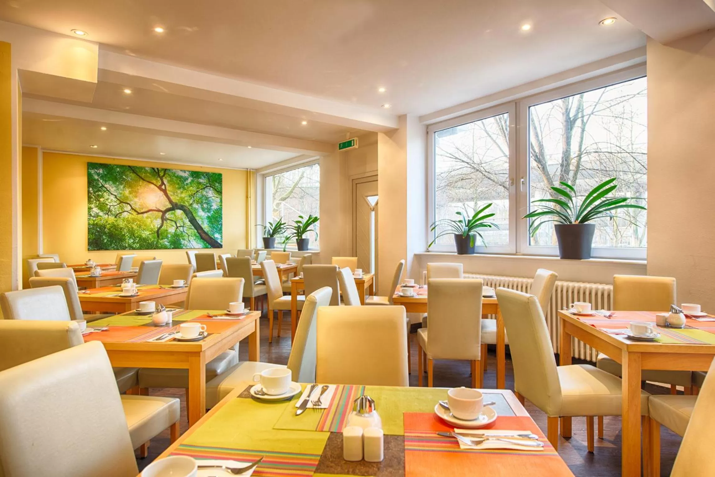 Buffet breakfast in enjoy hotel Berlin City Messe