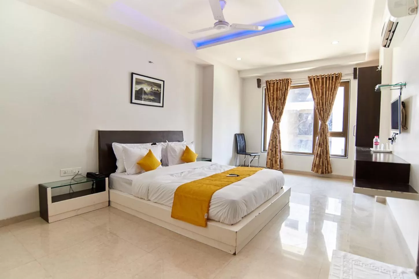 Photo of the whole room, Bed in Hotel Sai Bansi