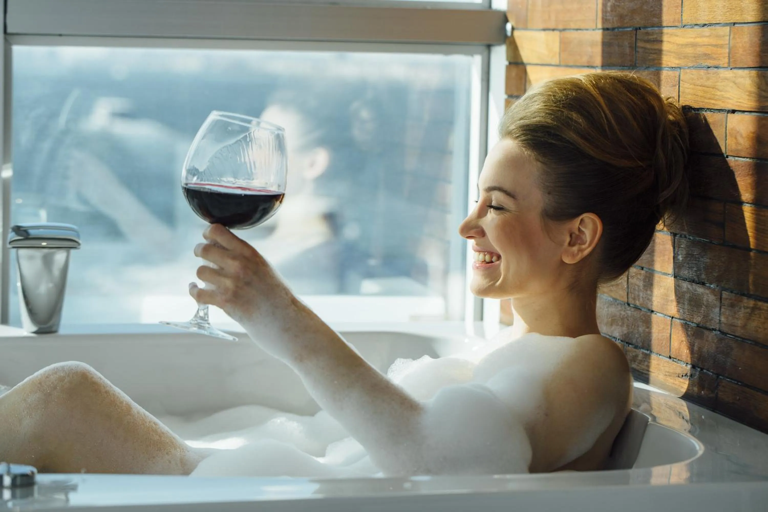 Shower in Pasaport Pier Hotel