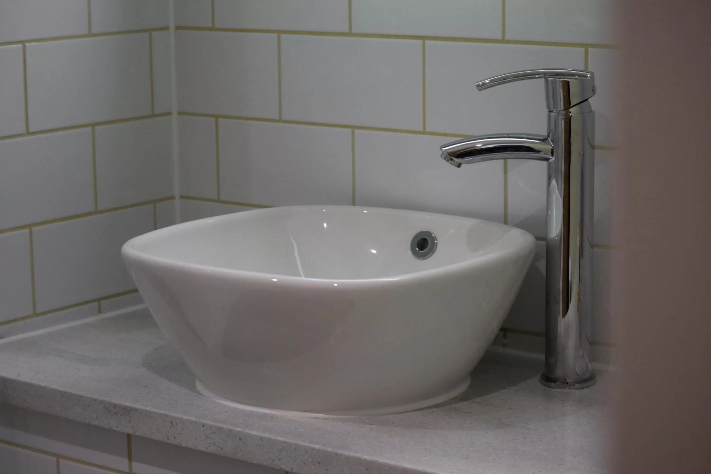 Bathroom in Hellidon Lakes Hotel