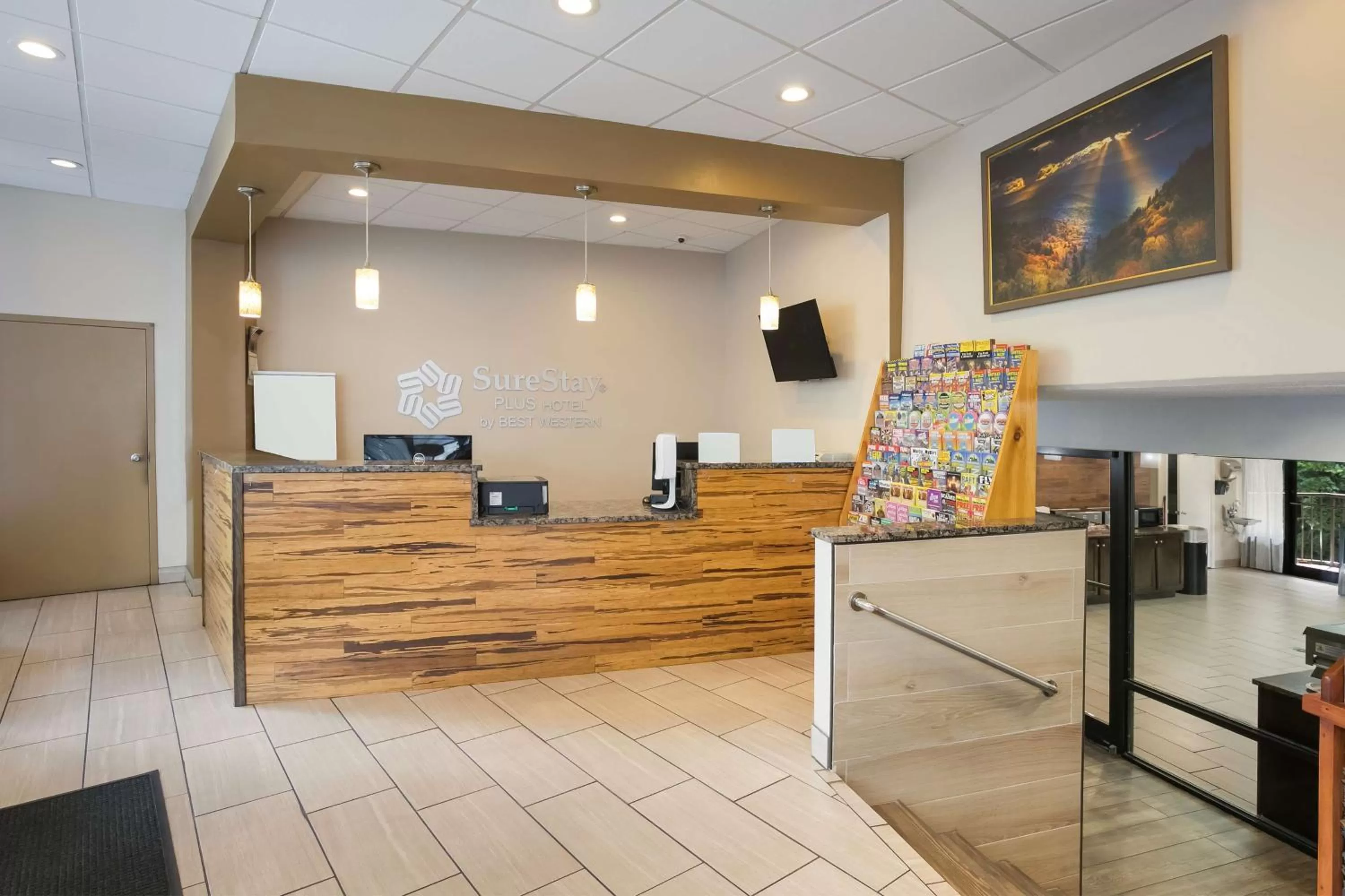 Lobby or reception in SureStay Plus Hotel by Best Western Gatlinburg
