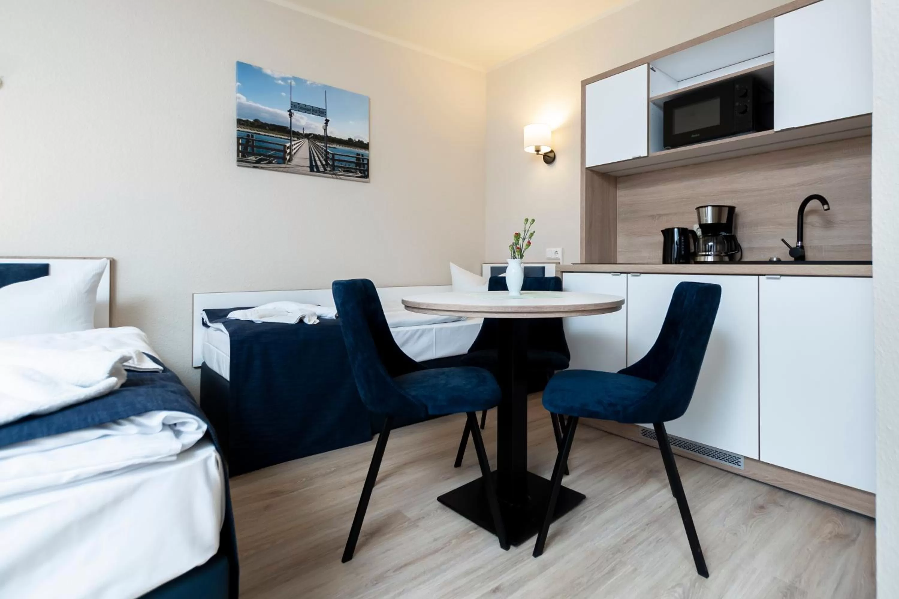 Dining area in Aparthotel Stralsund Studios und Apartments