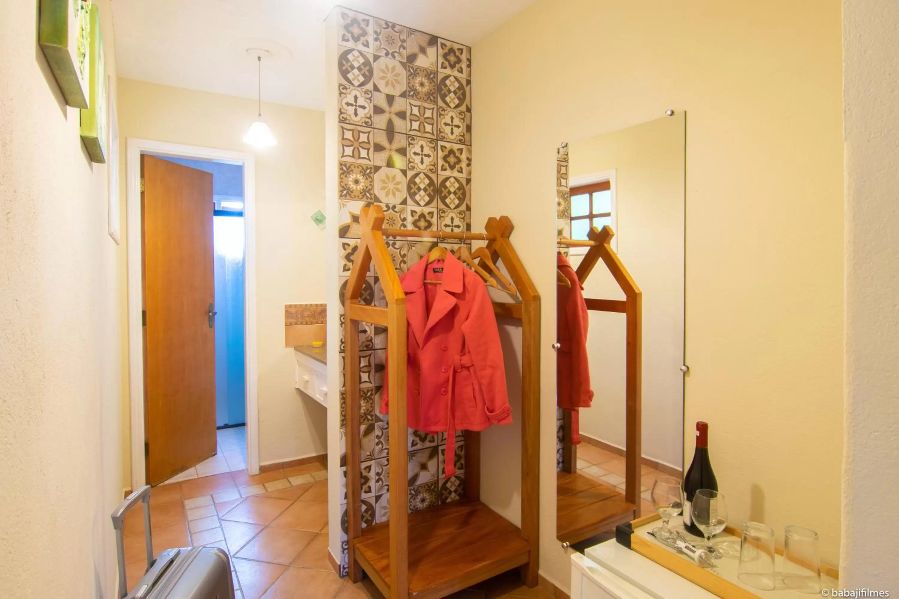 wardrobe in Pousada Serra Villena