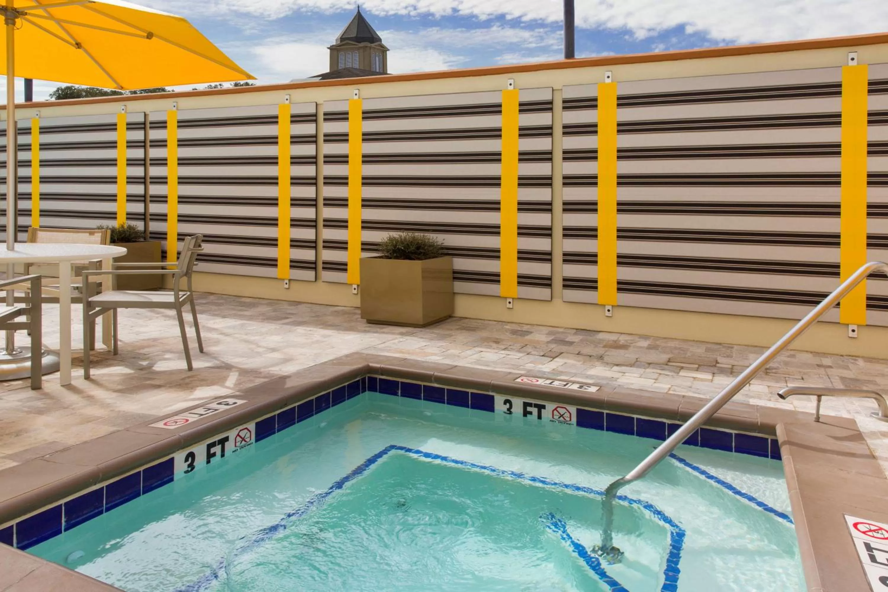 Pool view in DoubleTree by Hilton Historic Savannah
