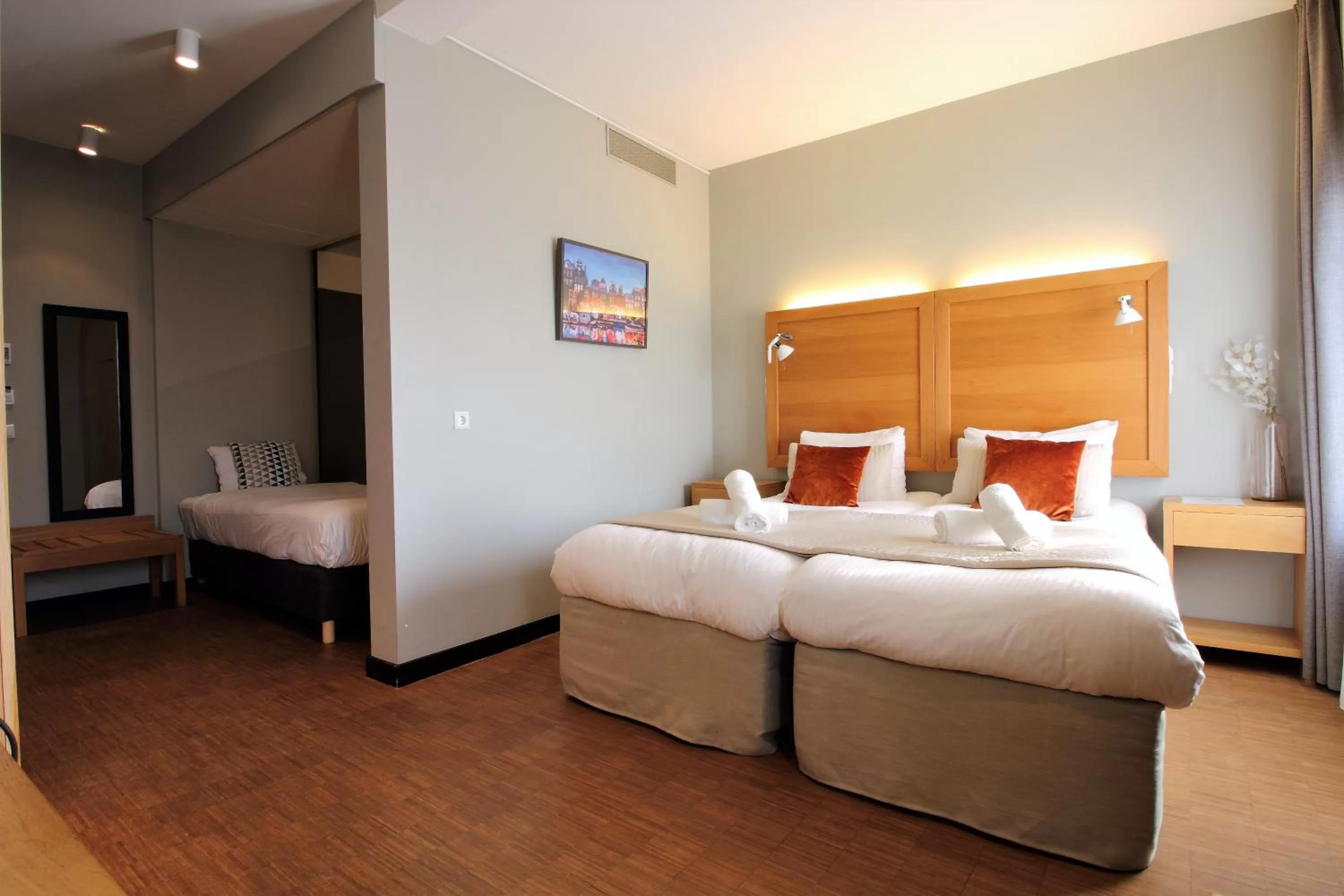 Photo of the whole room, Bed in The Bank Hotel