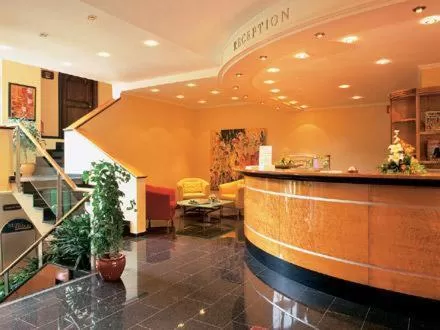 Lobby or reception in Burg Wegberg Hotel & Eventlocation