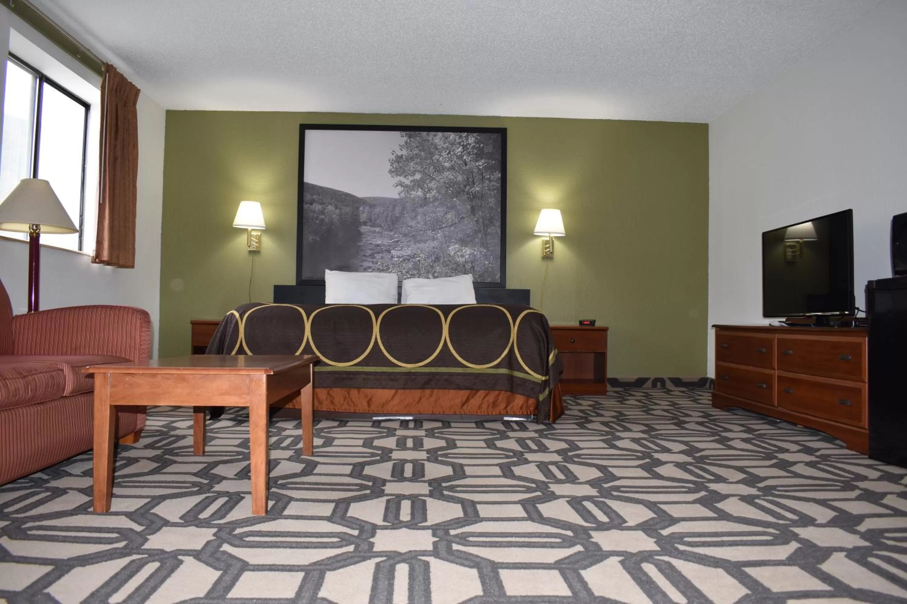 Super 8 by Wyndham La Vale/Cumberland Area