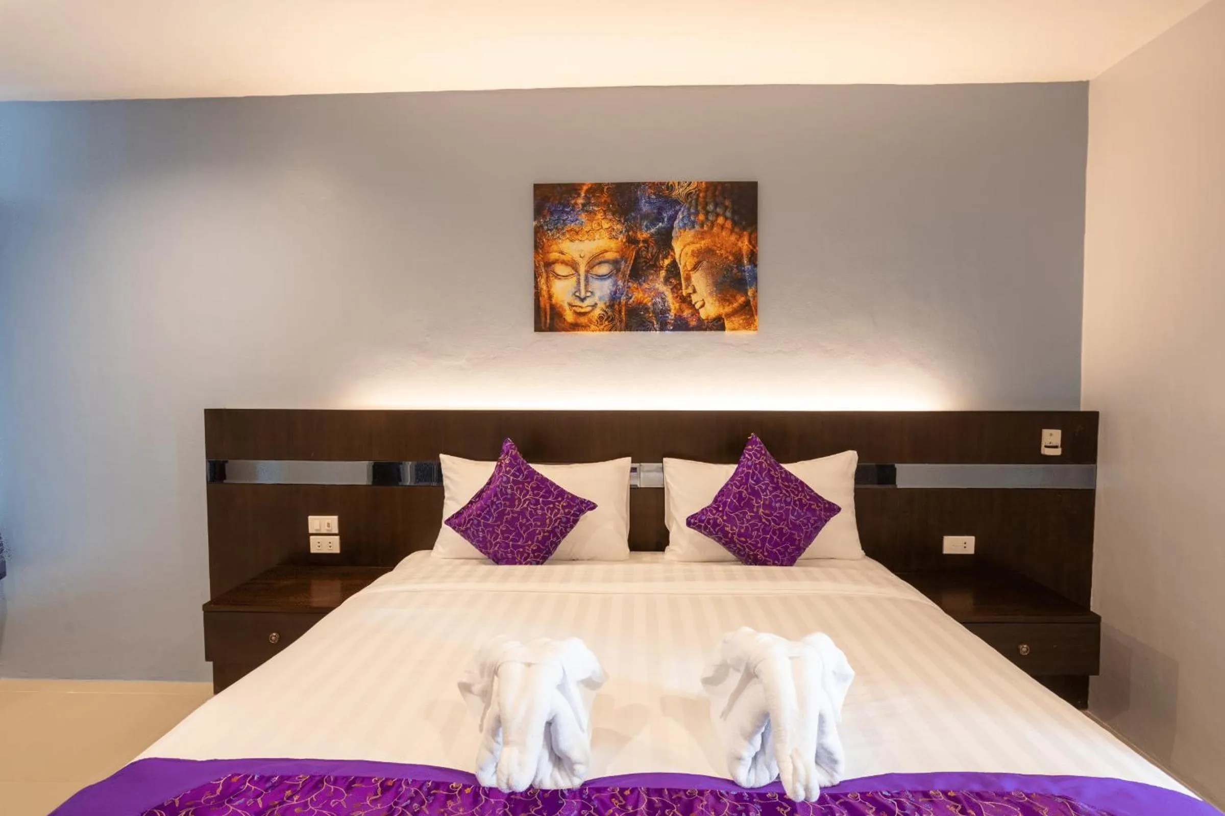 Bed in The Great @Patong Hotel