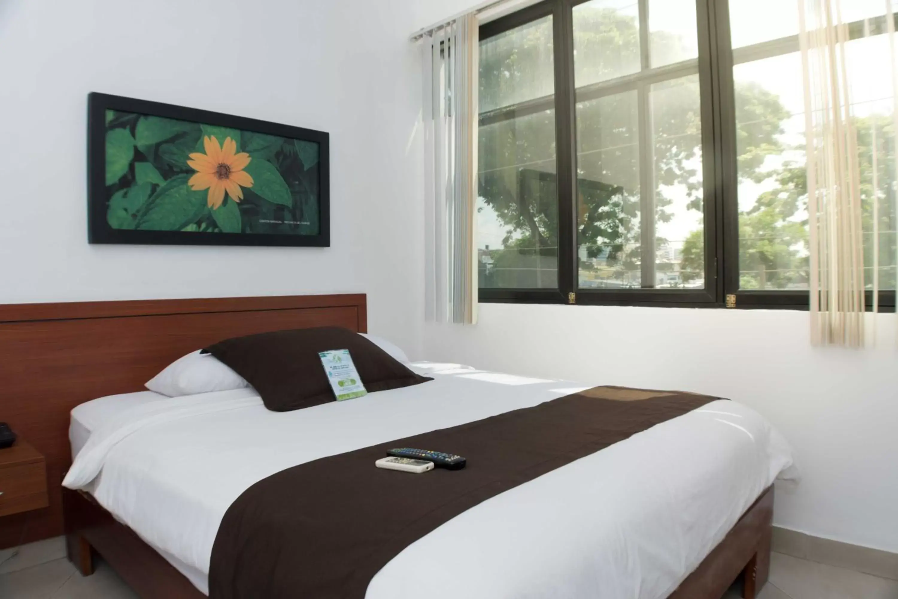 Double Room - single occupancy in Hotel Castell - Cerca Del Aeropuerto Double Room - single occupancy in Hotel Castell - Cerca Del Aeropuerto