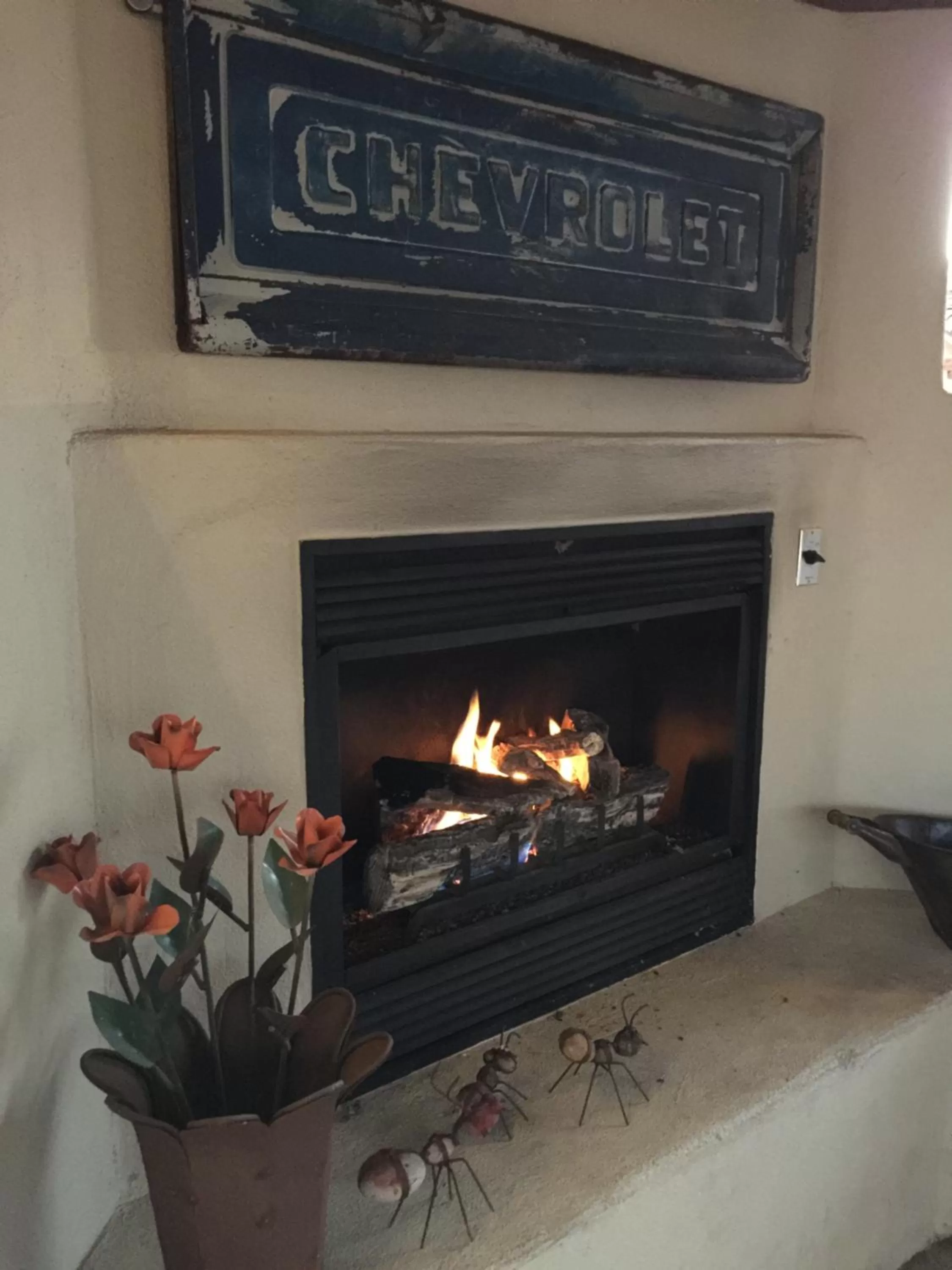 Patio, TV/Entertainment Center in The Lodge on Route 66