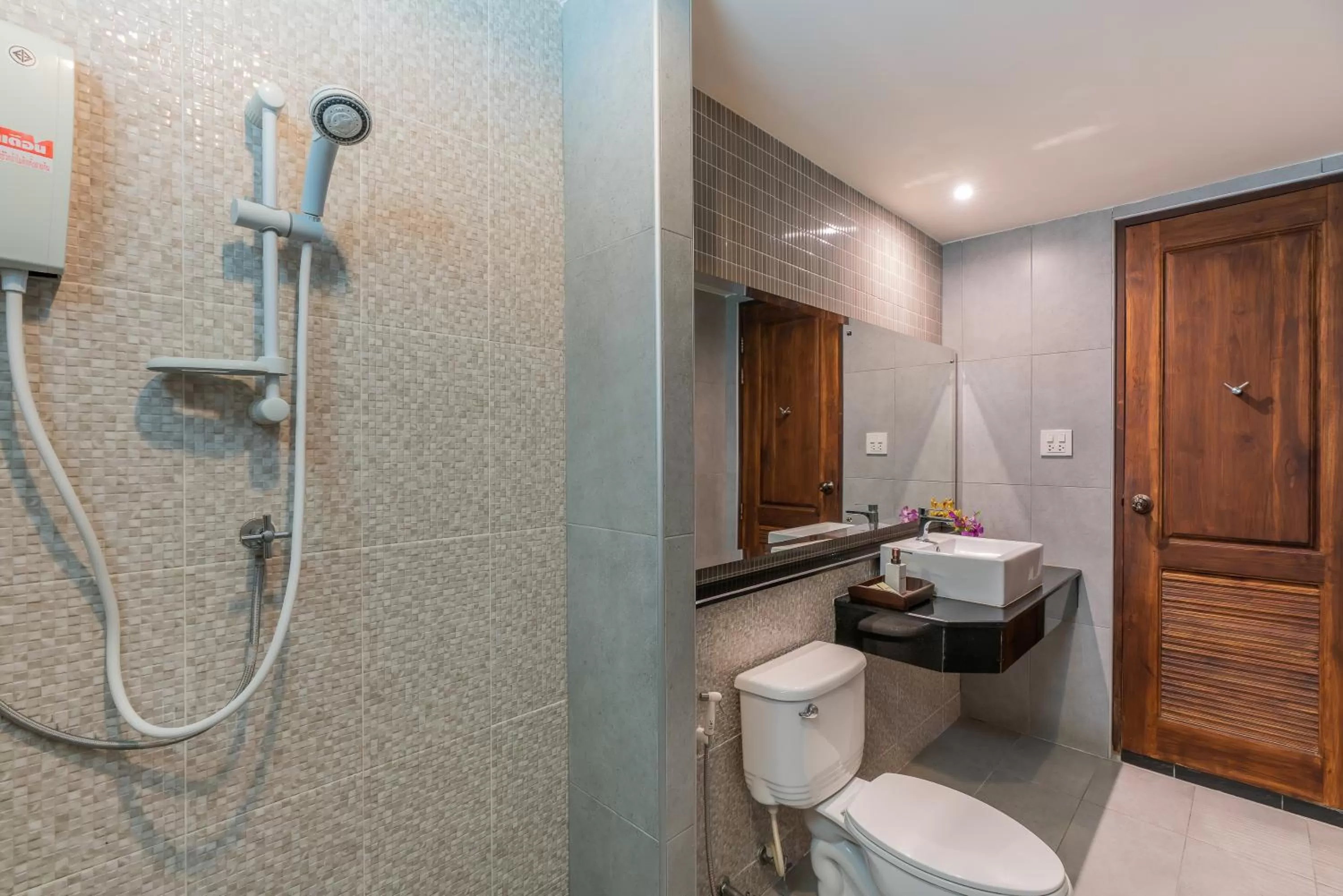 Bathroom in Le Charme Sukhothai Historical Park