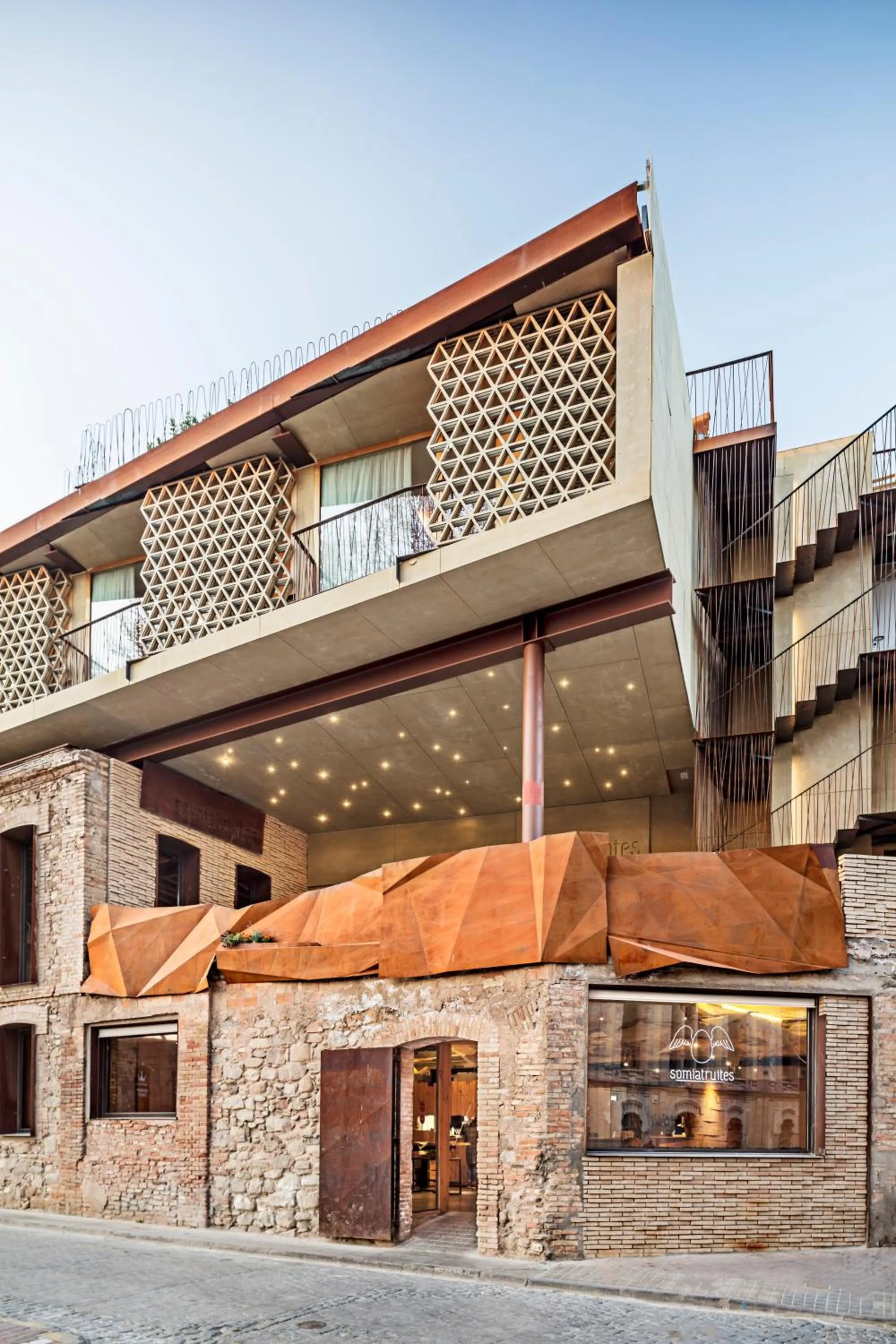 Property building in Somiatruites