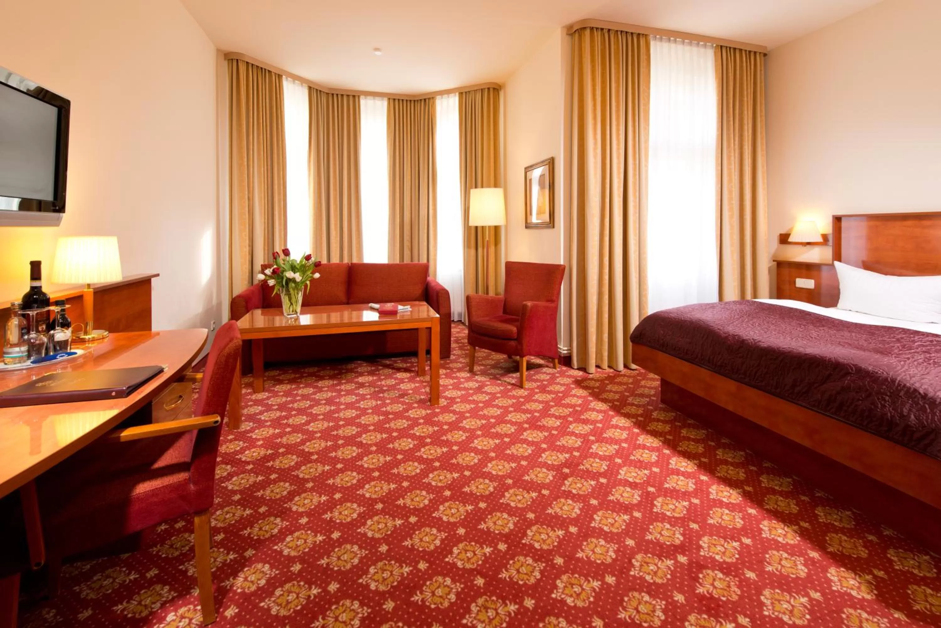 Photo of the whole room, Bed in Hotel & Apartments Zarenhof Berlin Prenzlauer Berg