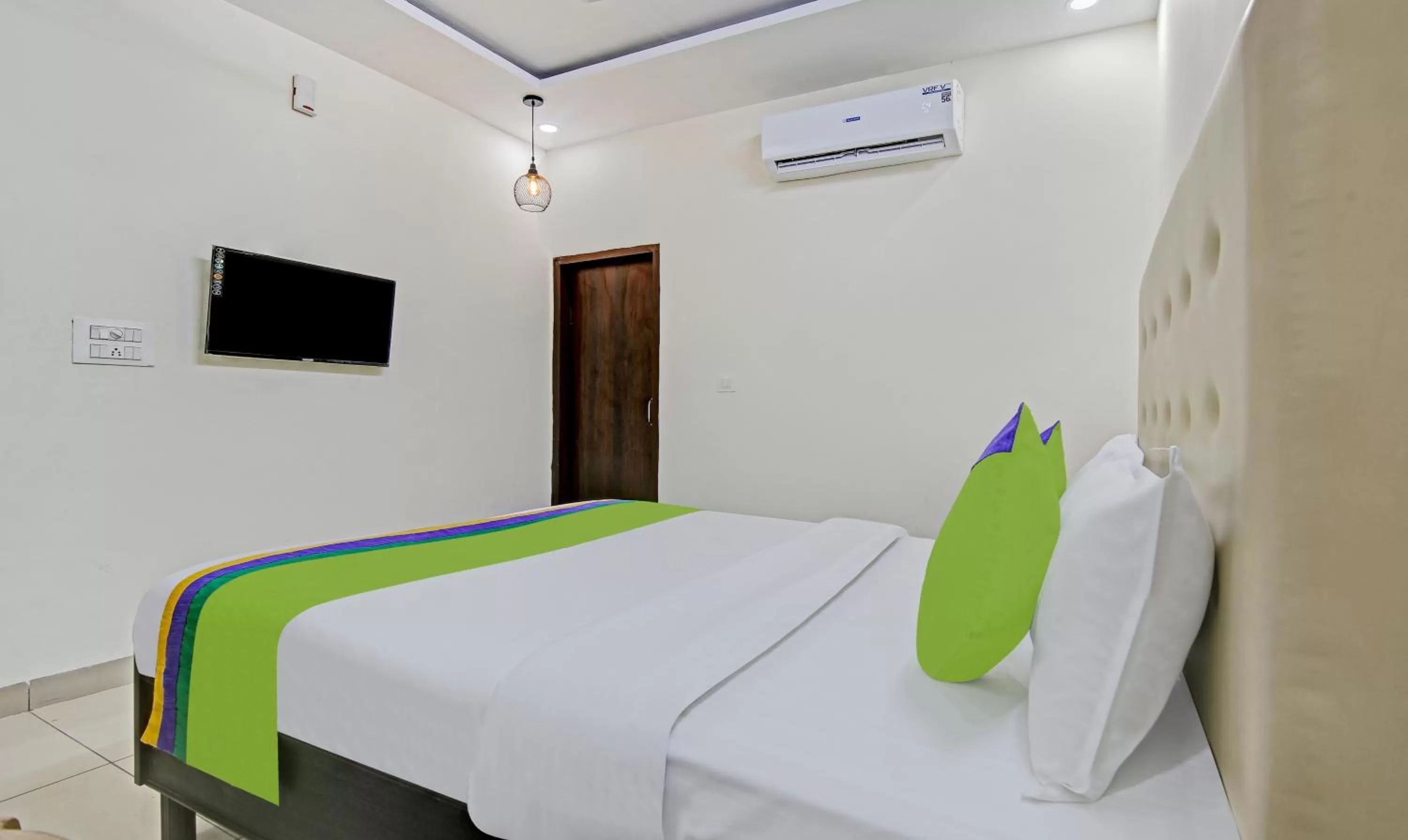 Bedroom, Bed in Treebo Trend Royal Empire