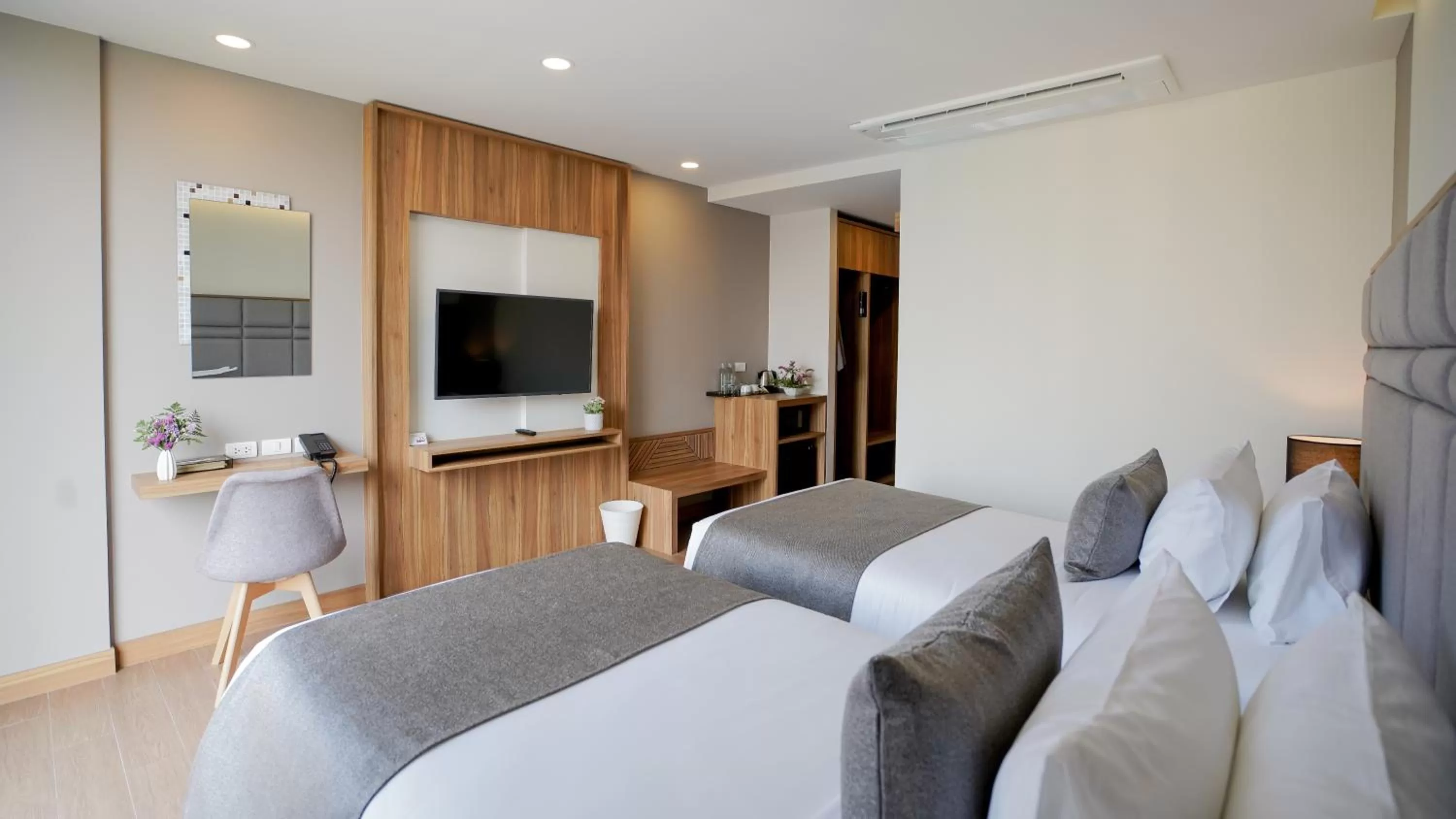 Bedroom, Bed in Canalis Suvarnabhumi Airport Hotel