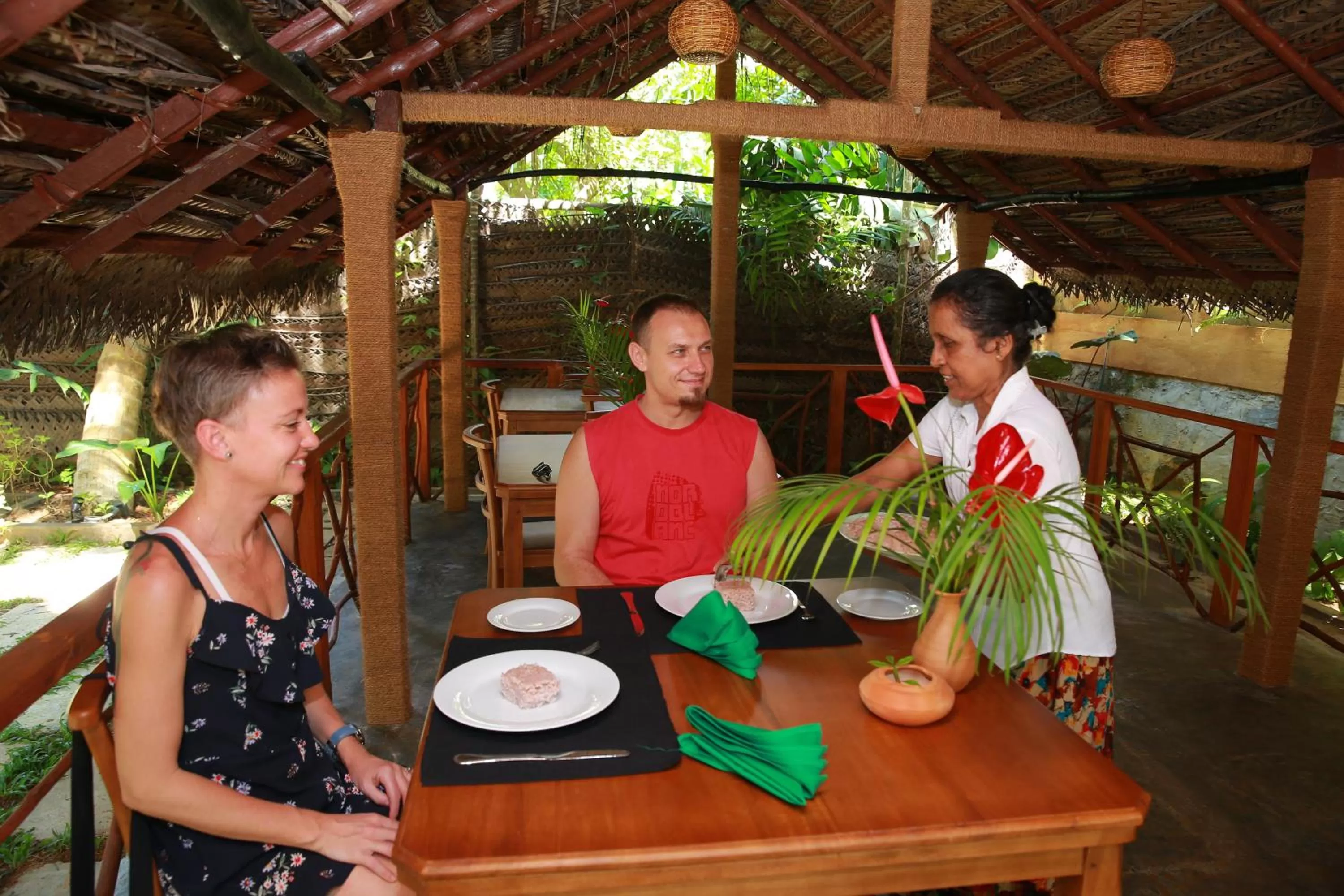 Restaurant/places to eat in Limecabanas-srilanka