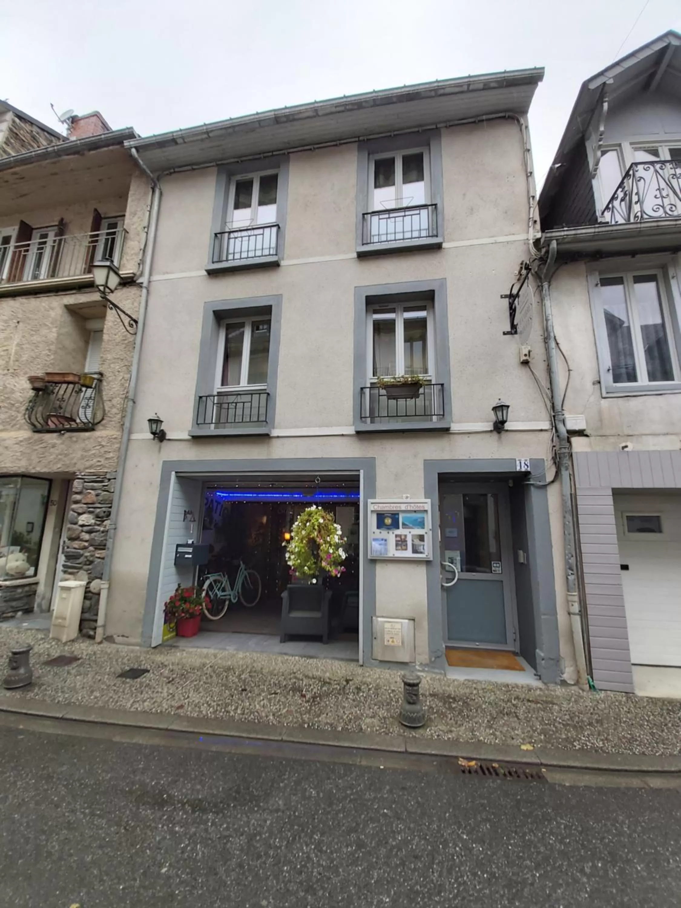 Property Building in Le Patio de Luchon