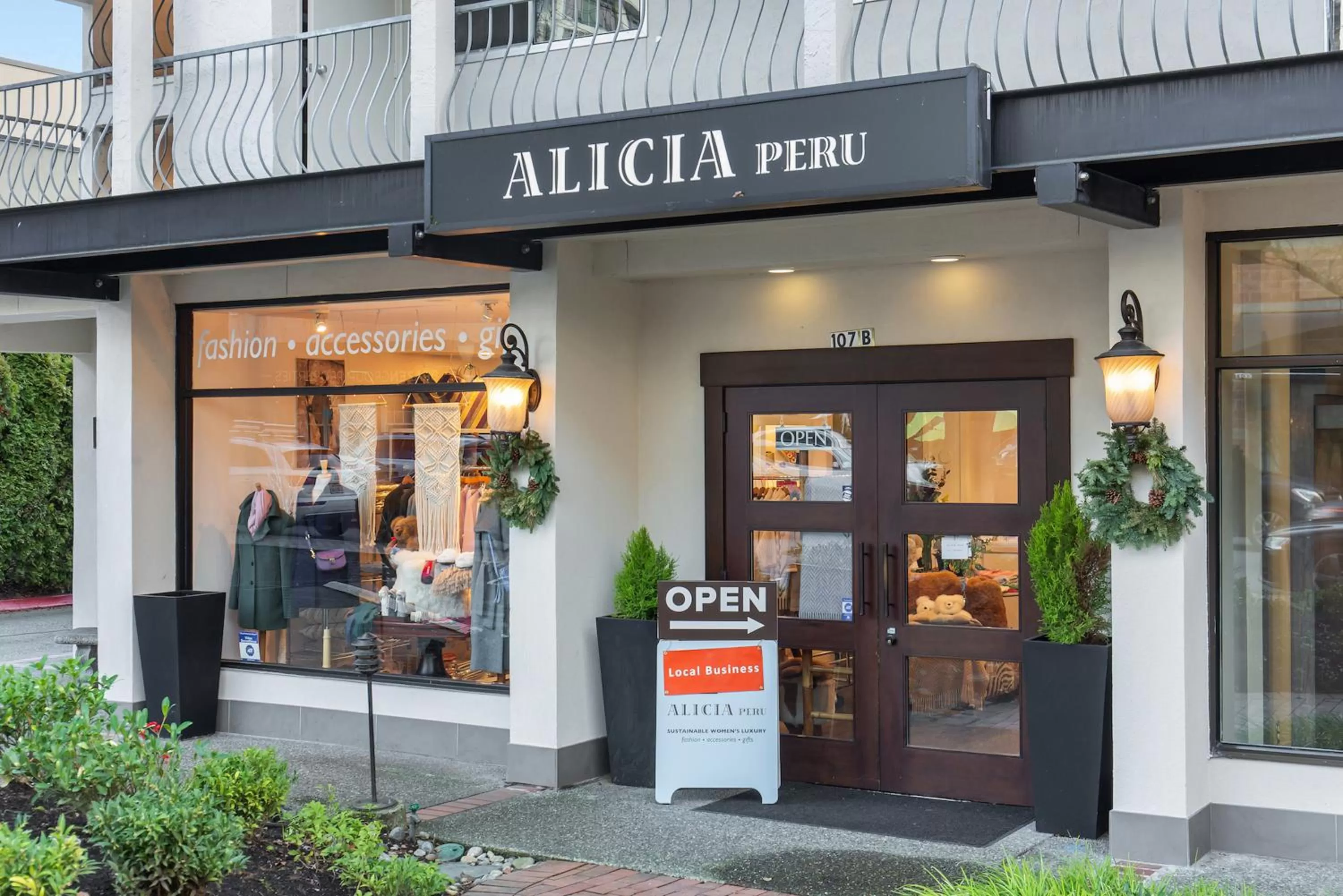 Shopping Area in Kasa Bellevue Seattle