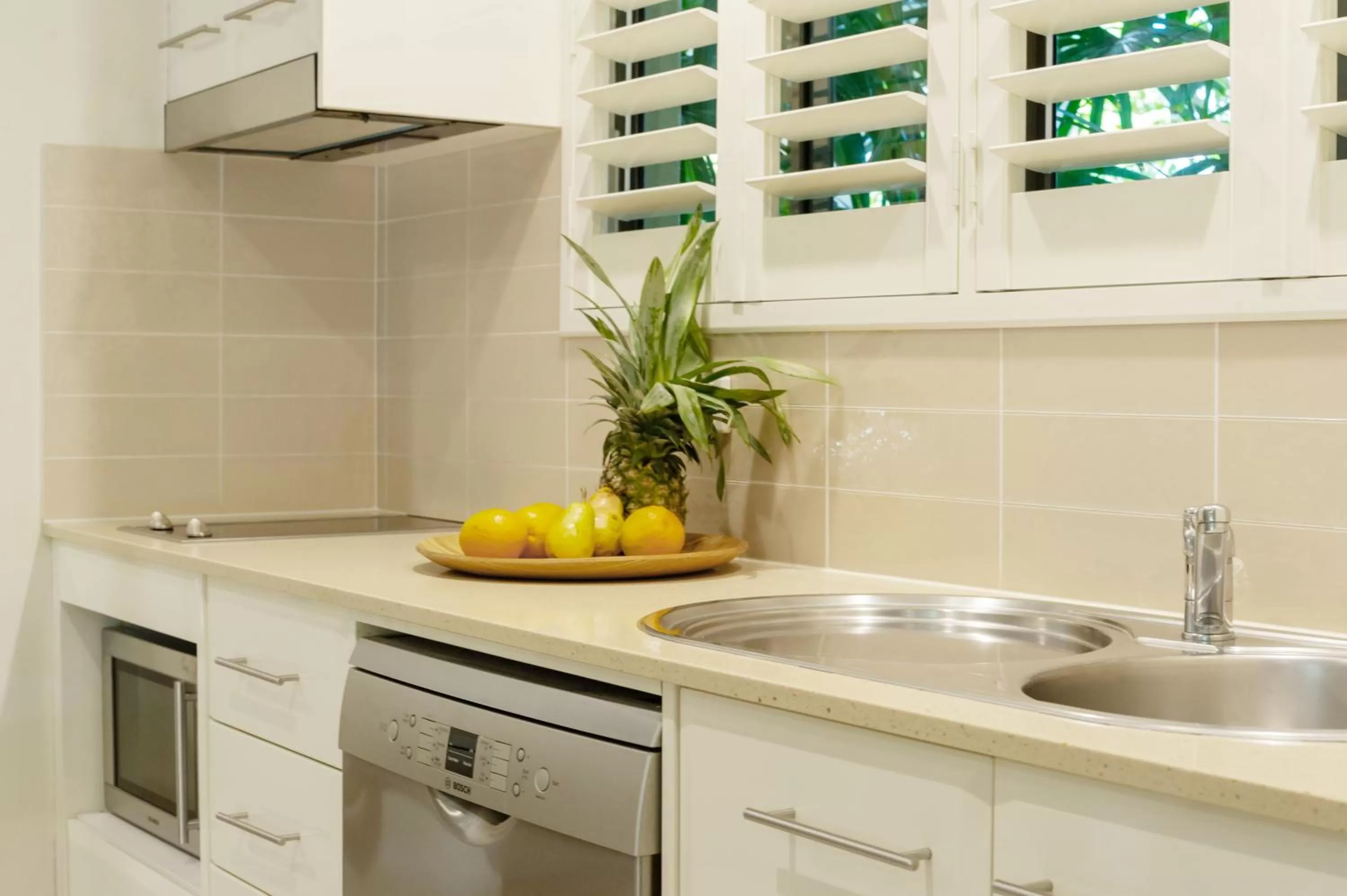 Kitchen or kitchenette in Shantara Resort Port Douglas - Adults Only Retreat
