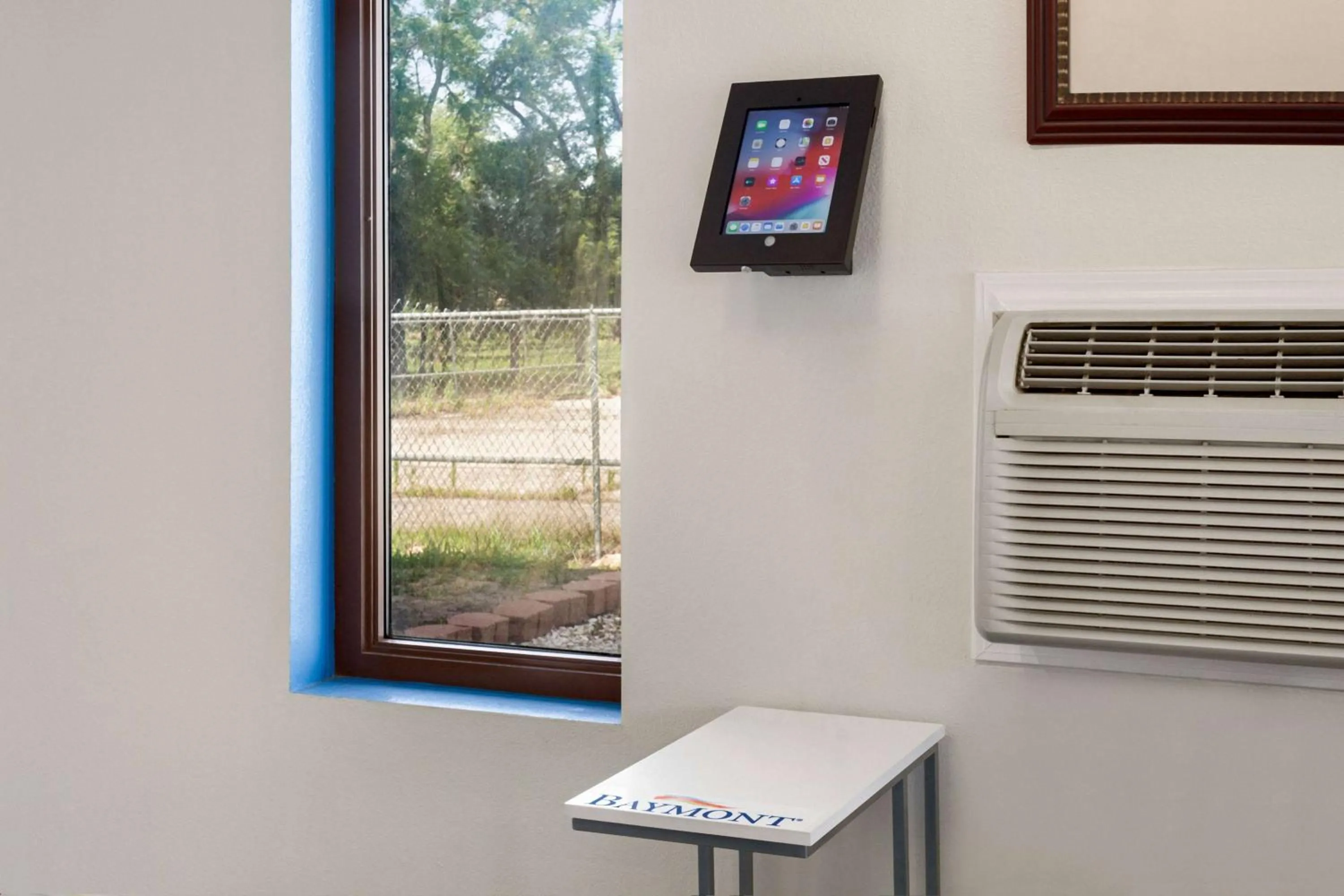 Business facilities in Baymont by Wyndham Hutchinson