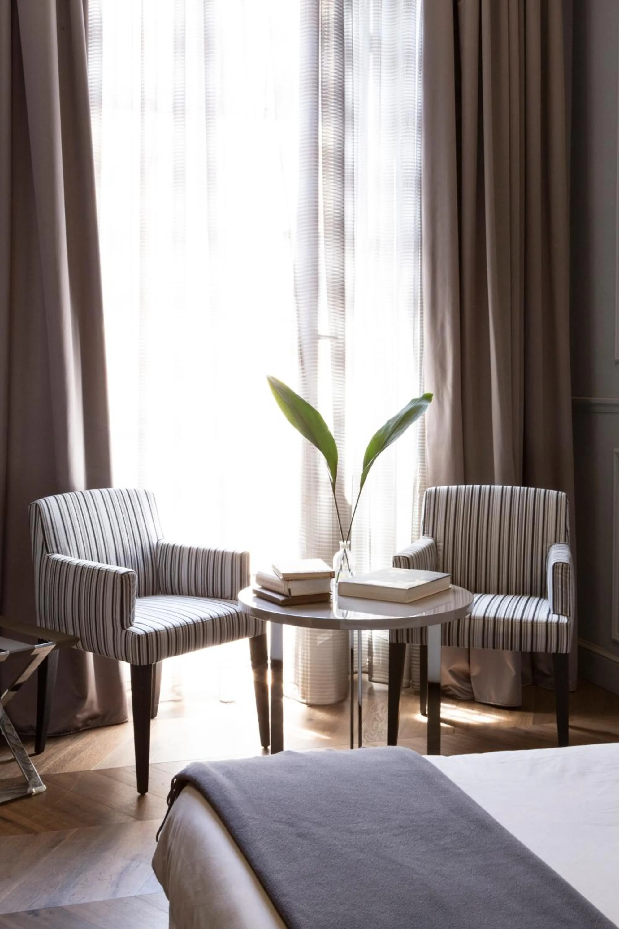 Seating area in Le Quattro Dame Luxury Suites