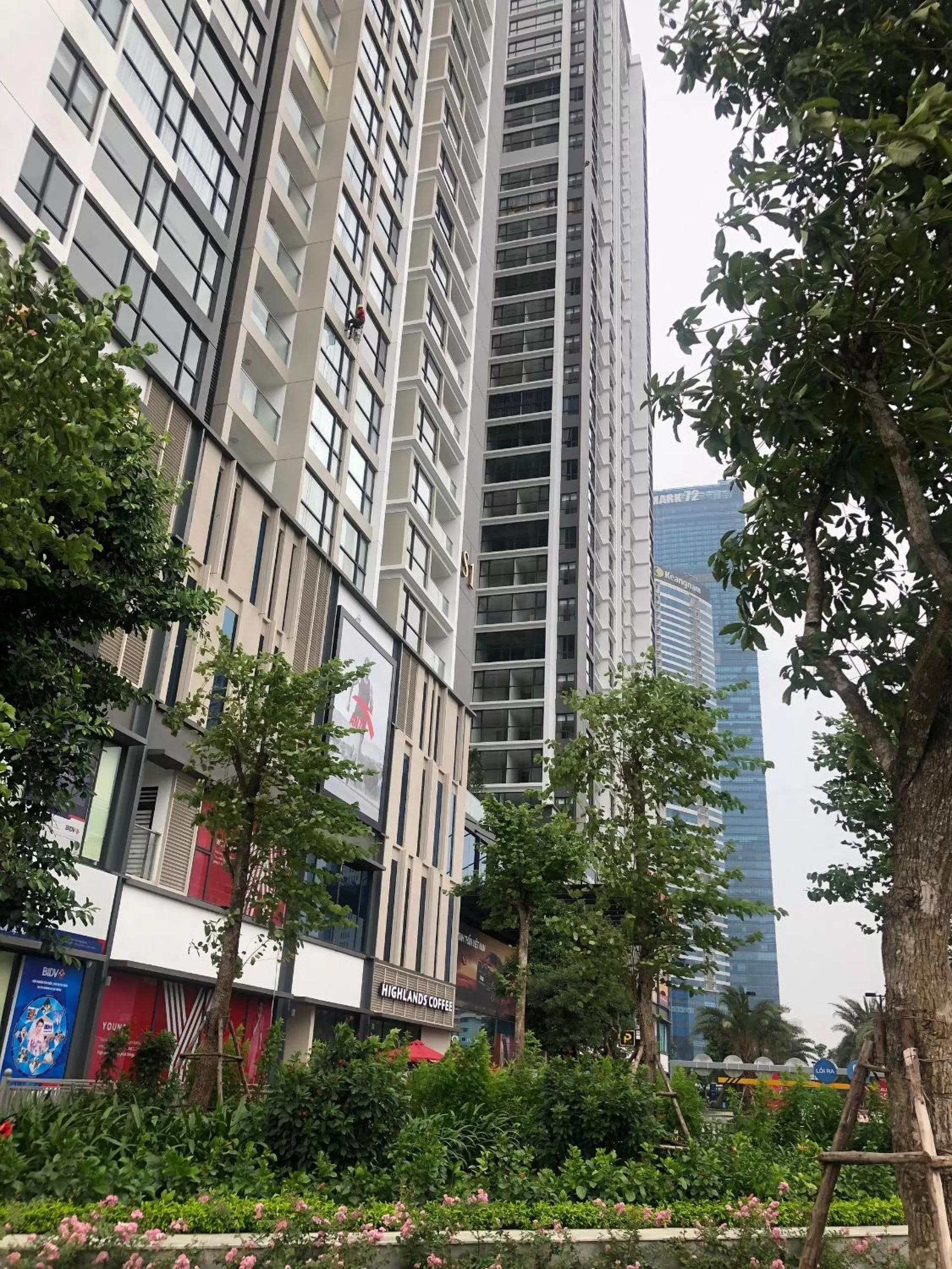 Property Building in Vinhomes Skylake Apartment - by Bayhomes