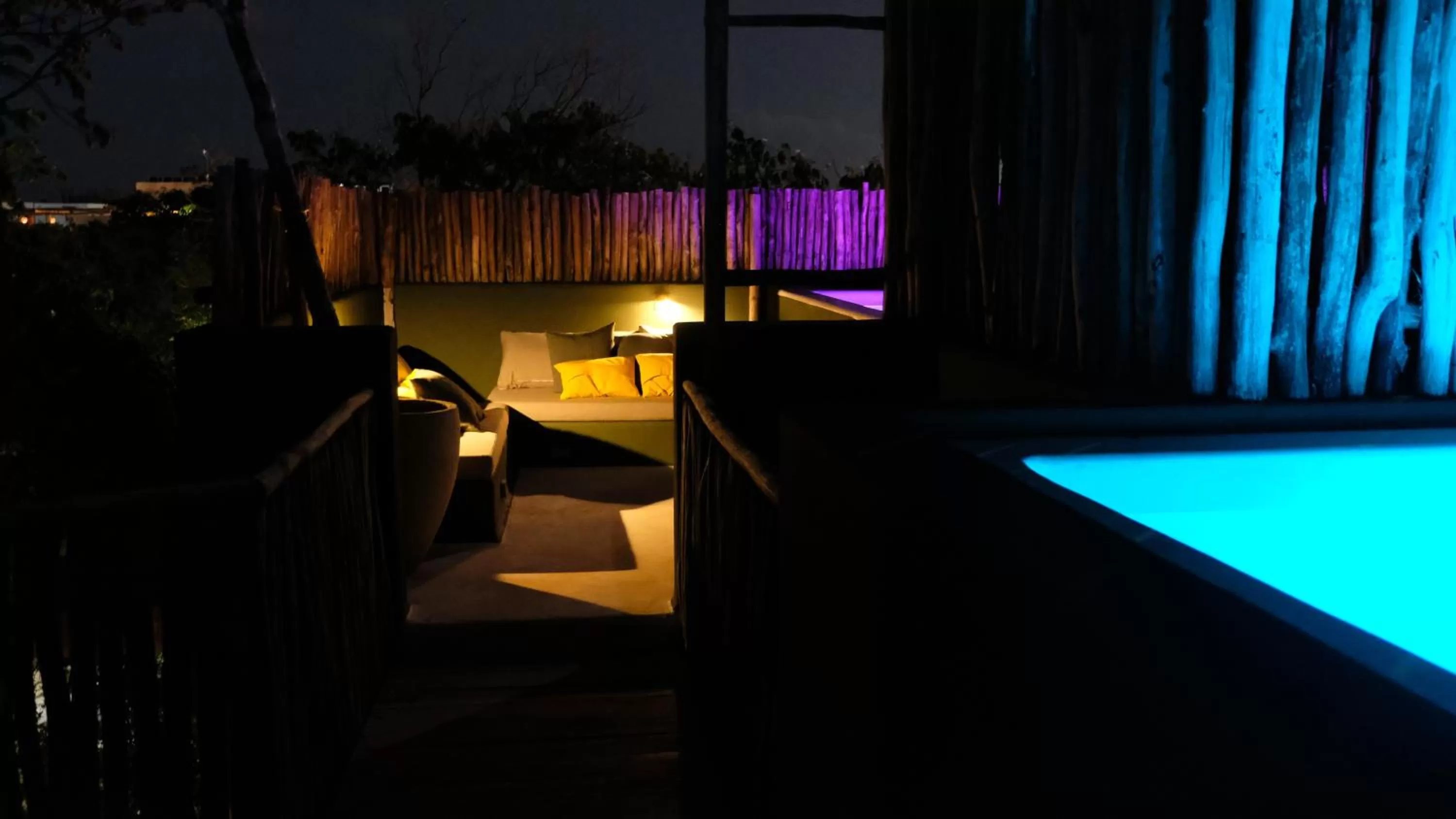 Swimming pool in Loba Tulum Male Only