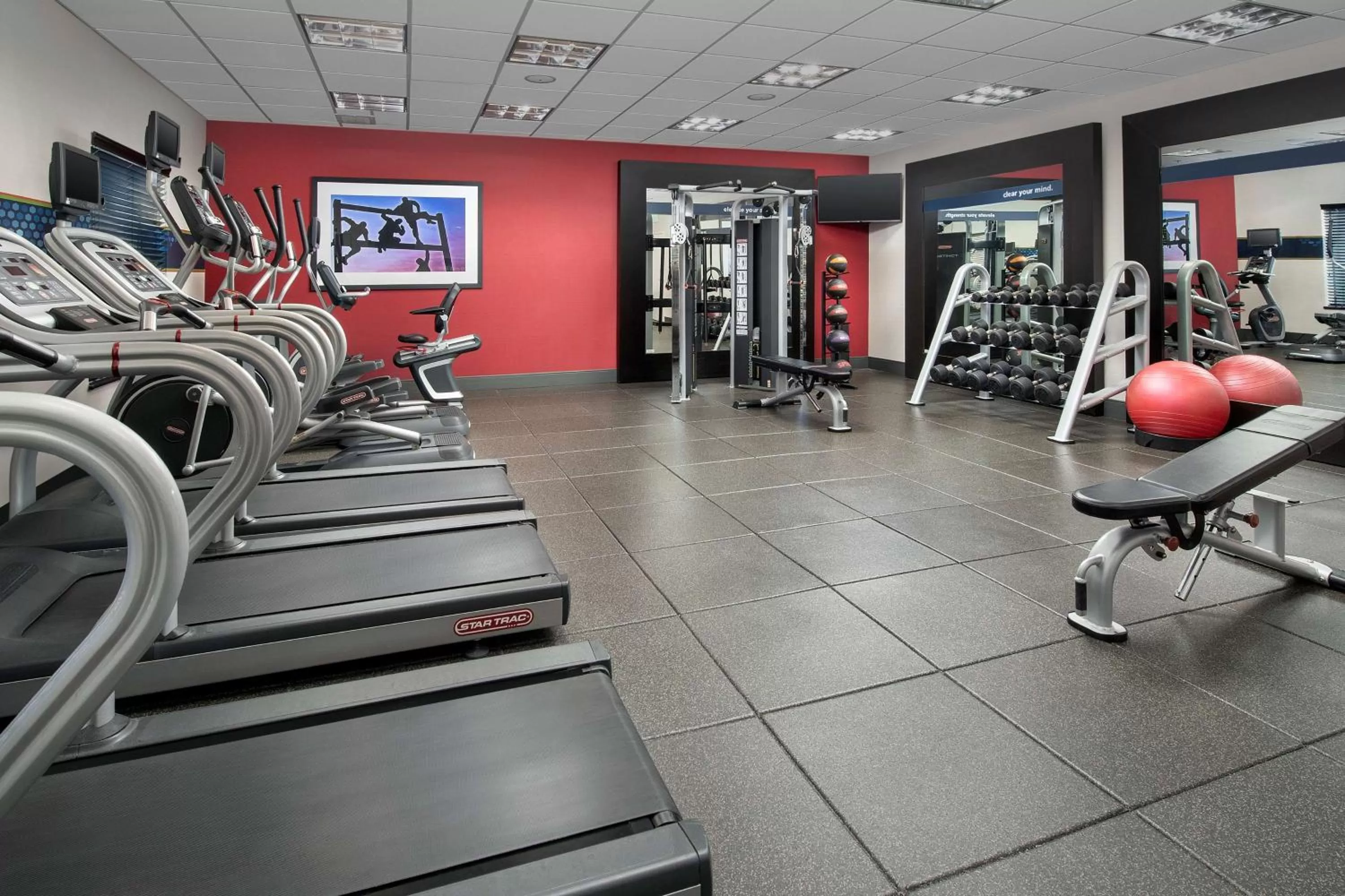 Fitness centre/facilities in Hampton Inn & Suites Phoenix/Tempe