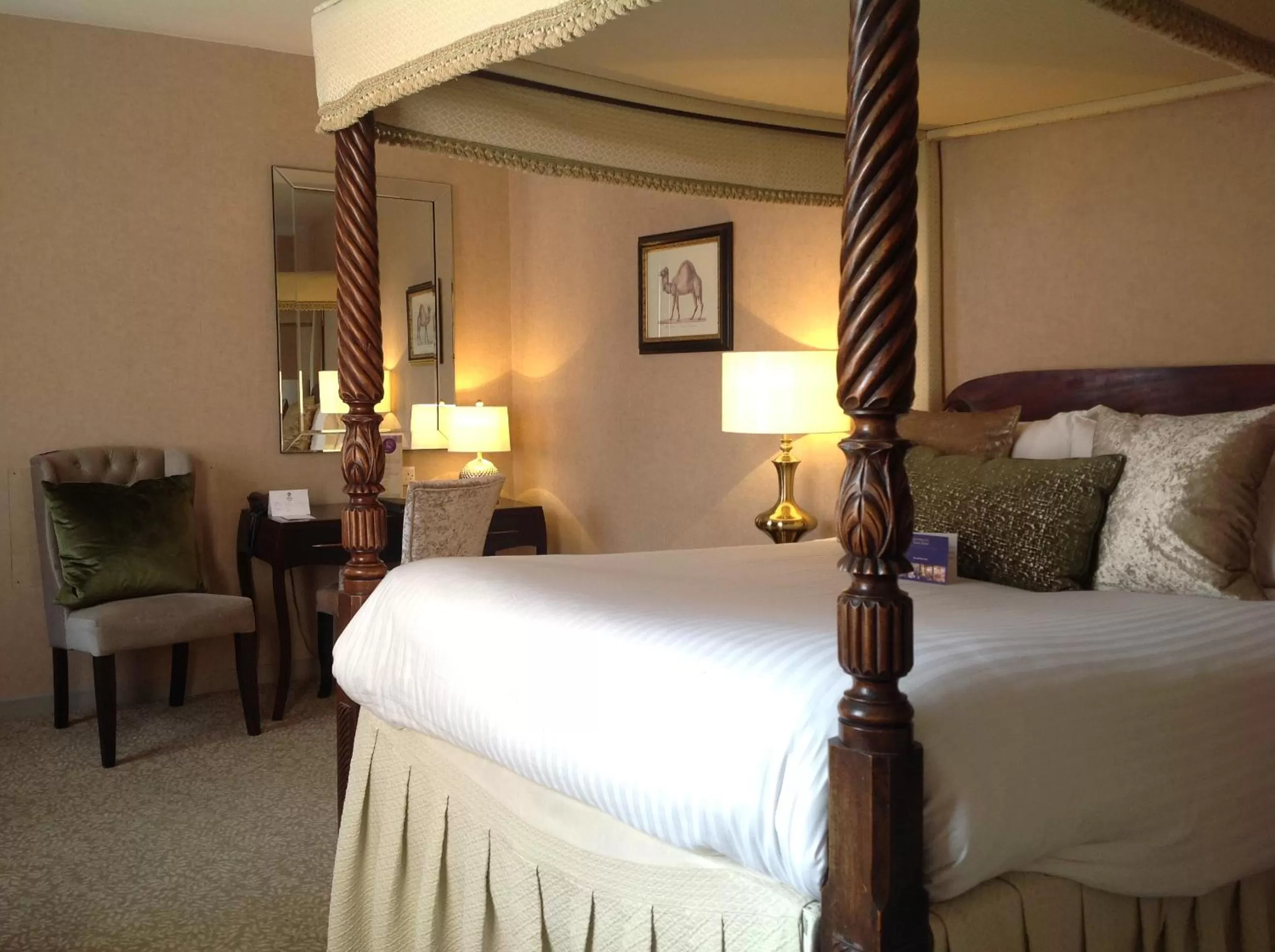 Bed in The Swan Hotel, Wells, Somerset - The Coaching Inn Group