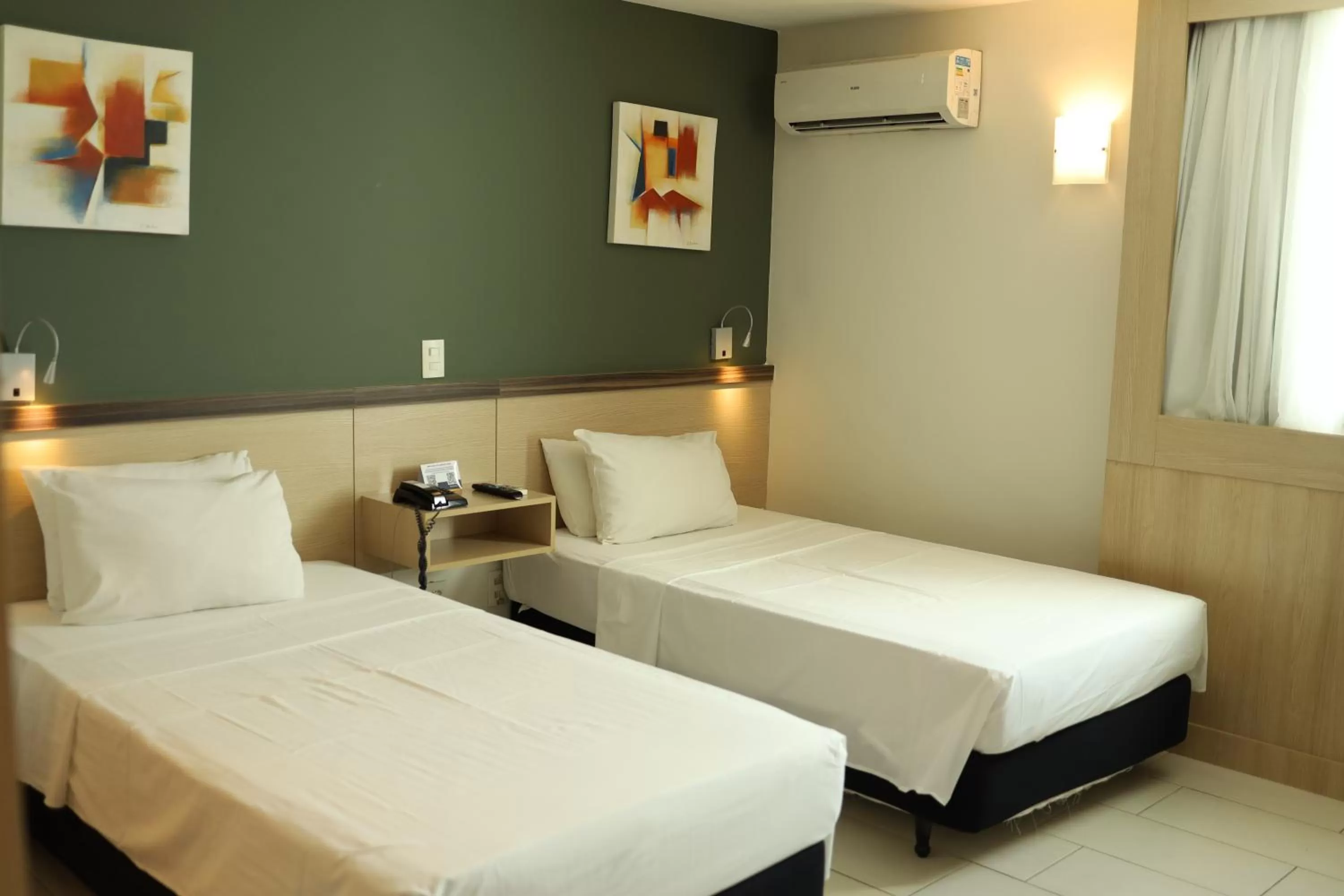 Bedroom, Bed in Comfort Hotel Campos dos Goytacazes