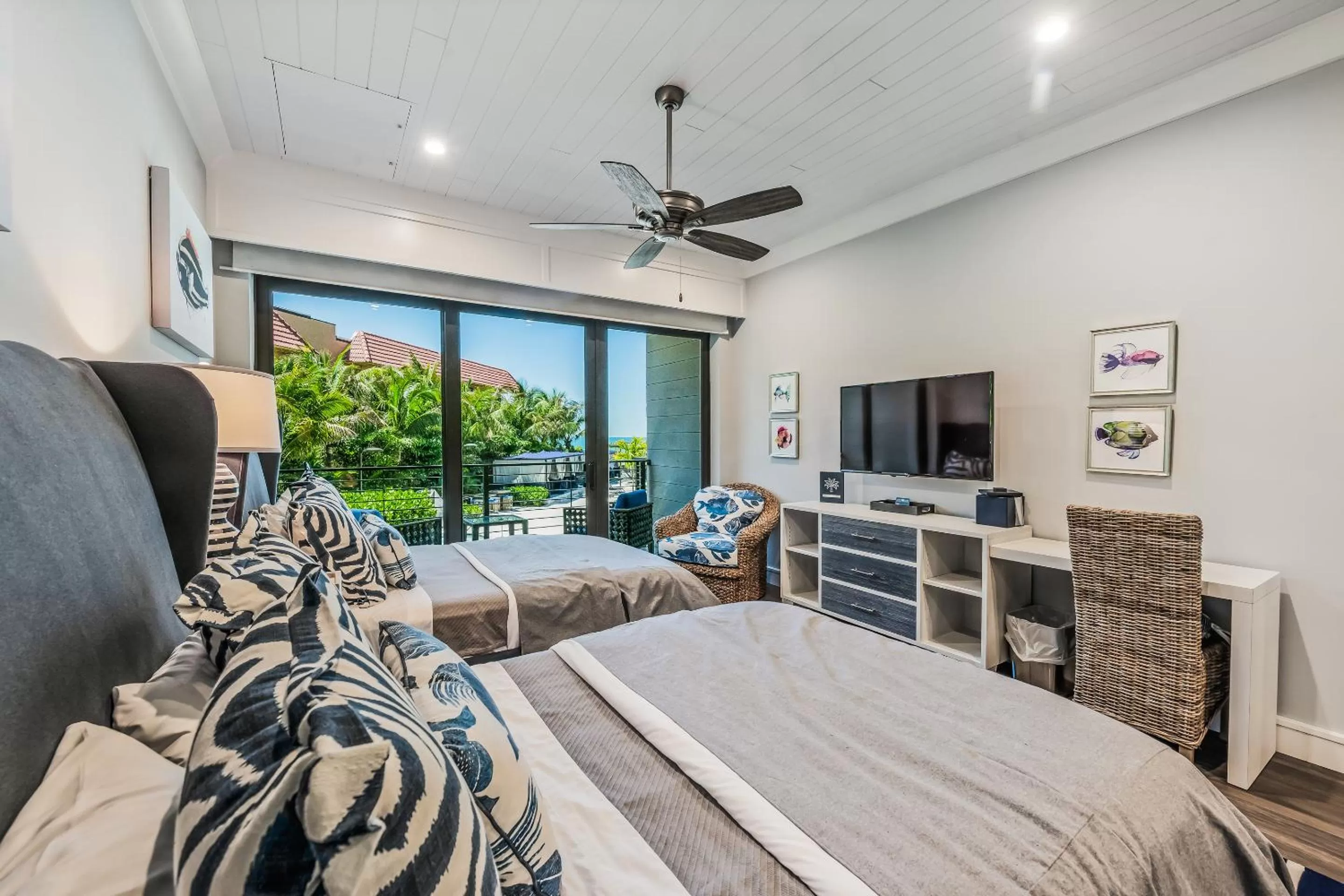 Bed in Anna Maria Beach Resort