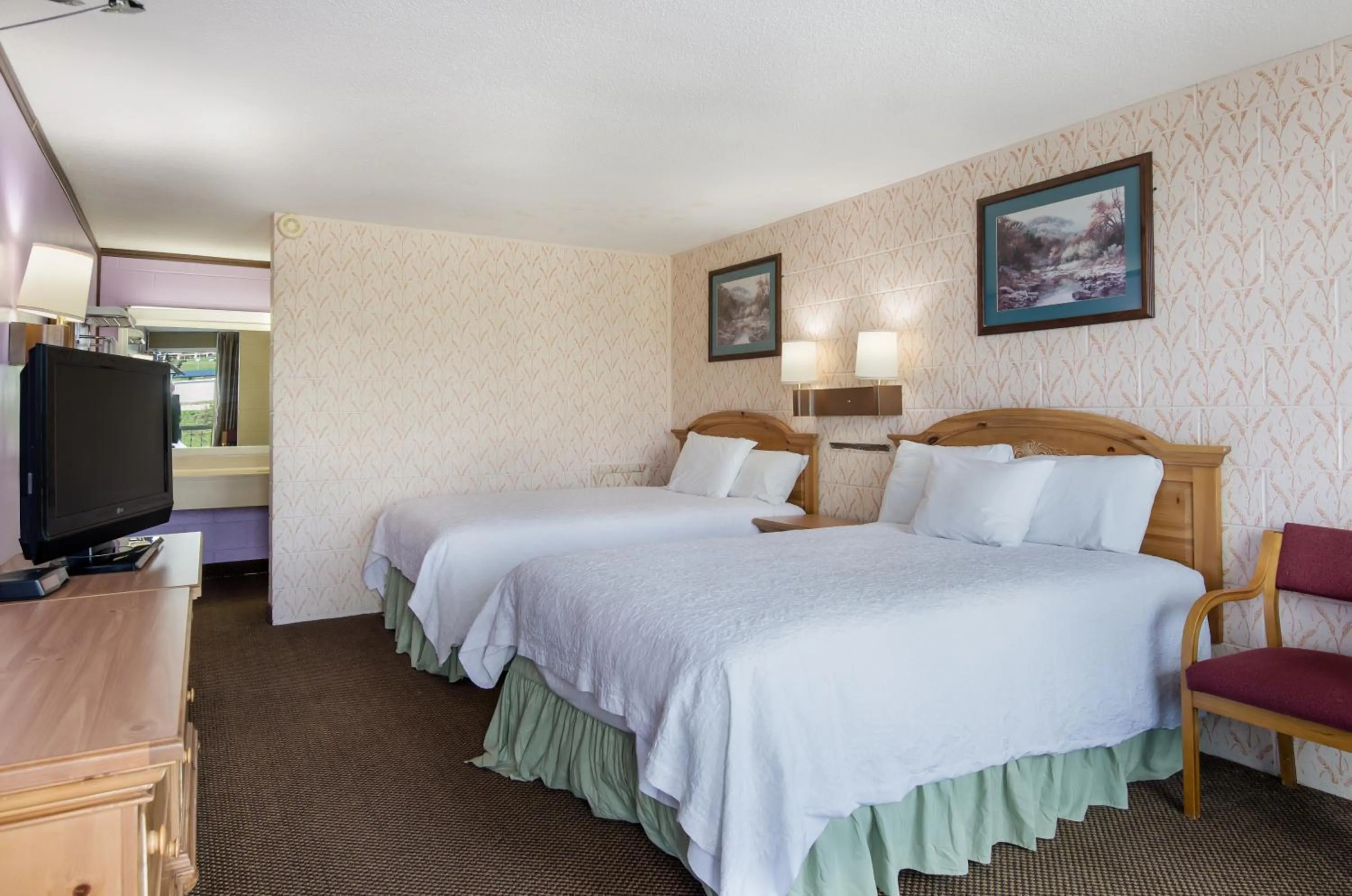 Photo of the whole room in Americas Best Value Inn Wytheville